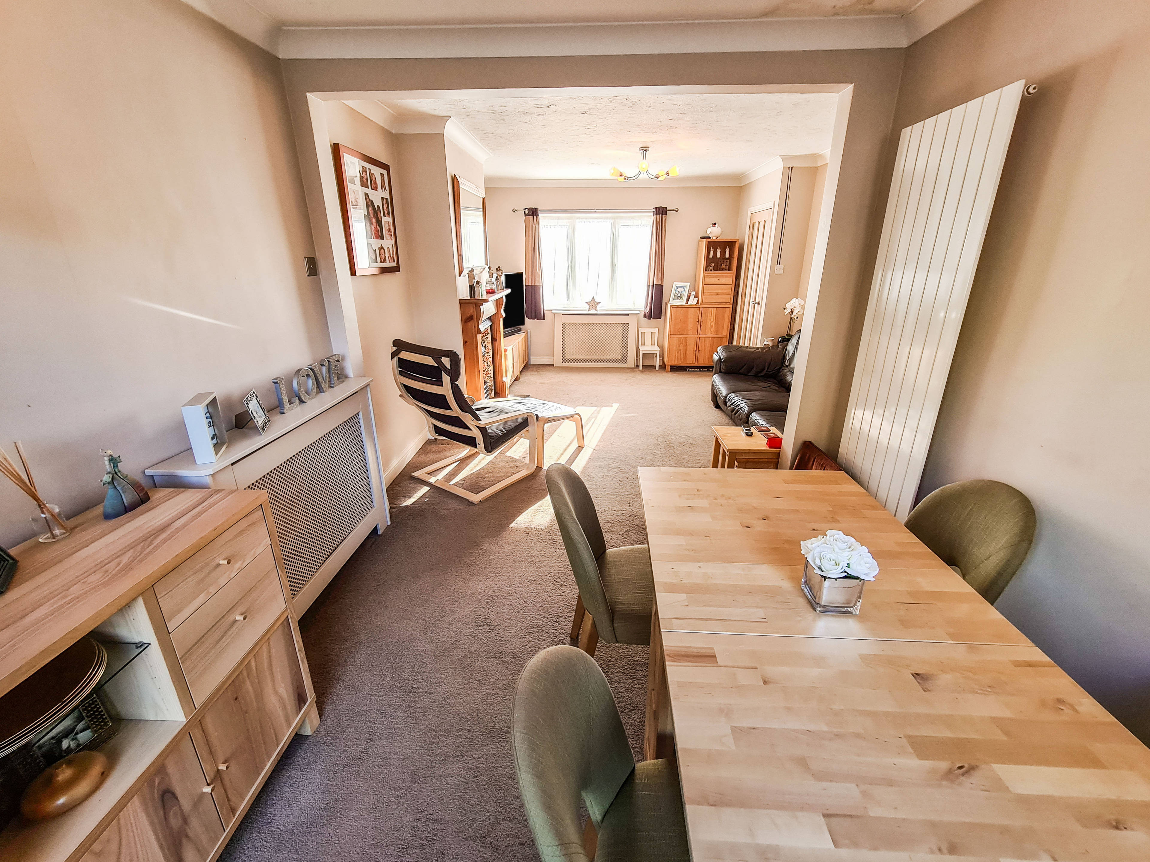 Lounge/Dining Room