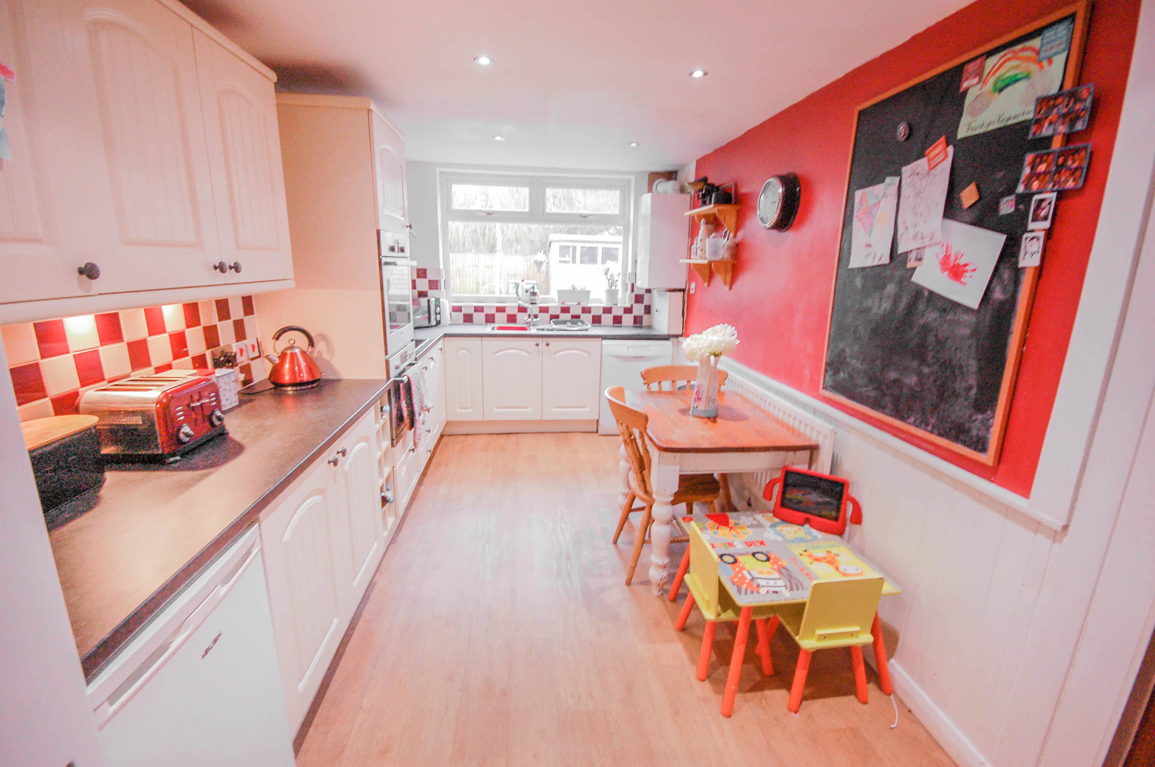 Kitchen/Breakfast