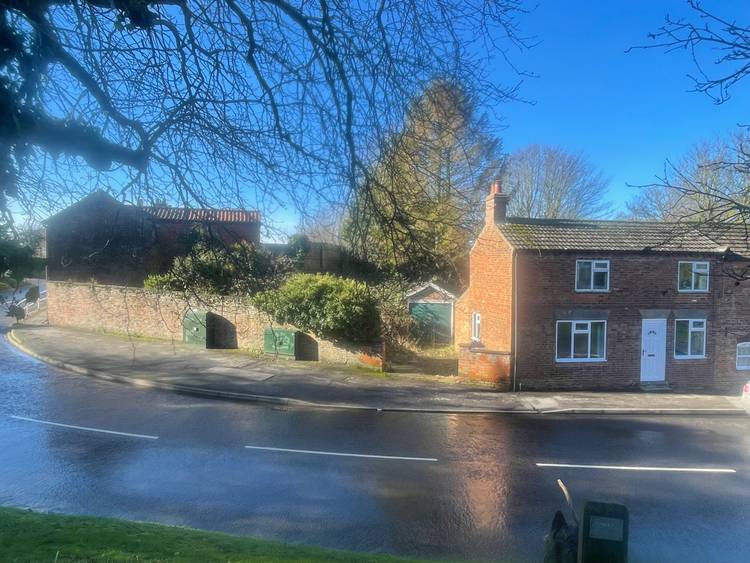 2 bedroom semi-detached house