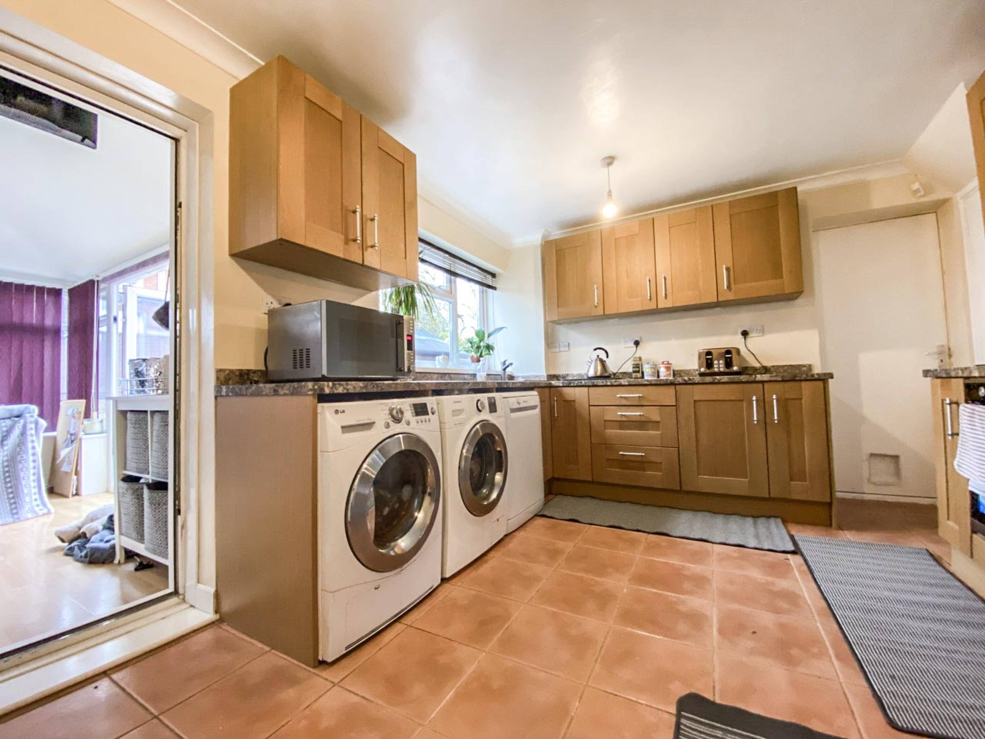 Kitchen/Dining Room