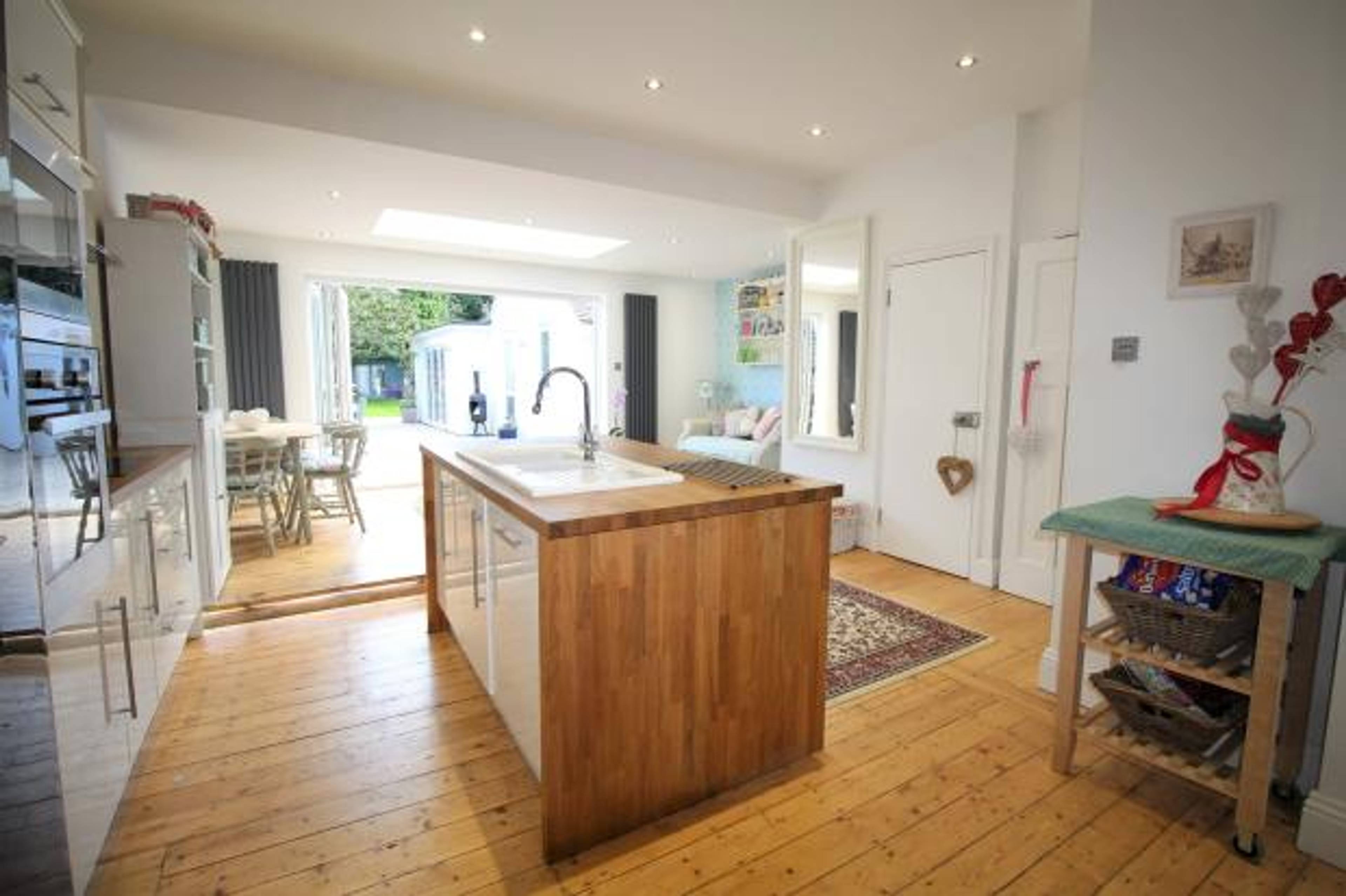 Kitchen / Breakfast