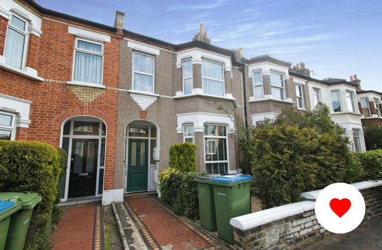 3 bedroom maisonette