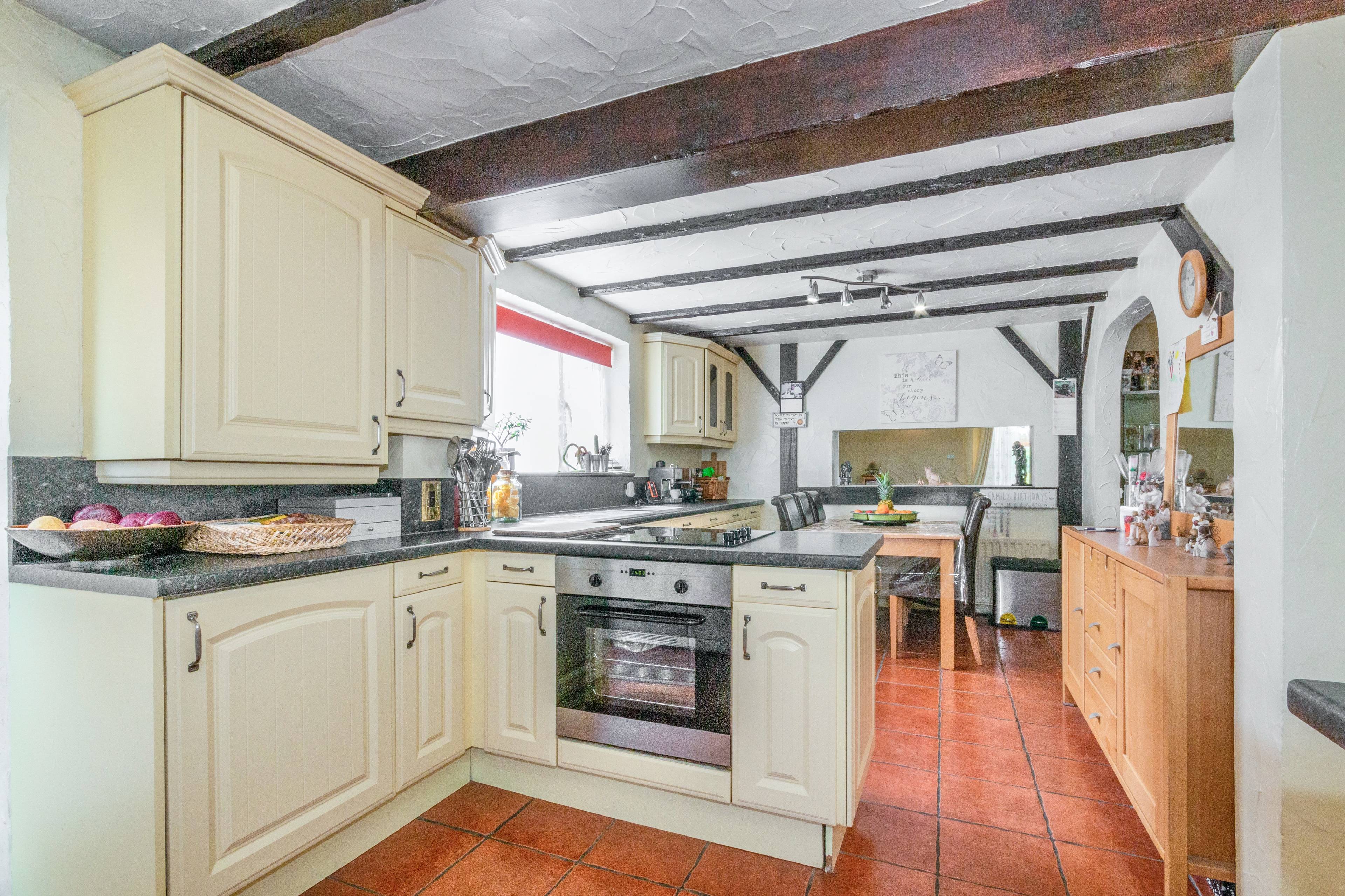 Kitchen/Breakfast