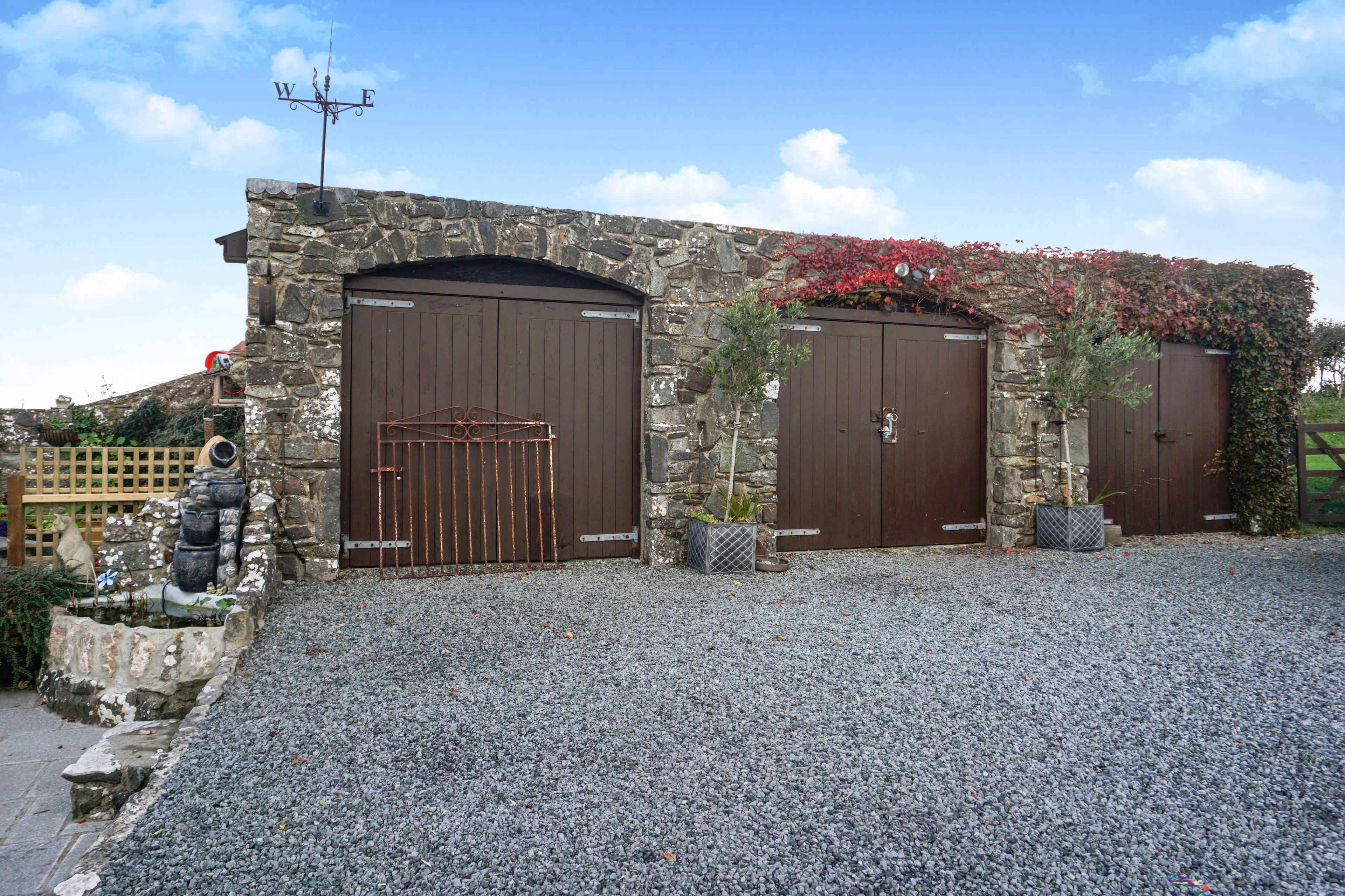 Triple Garage