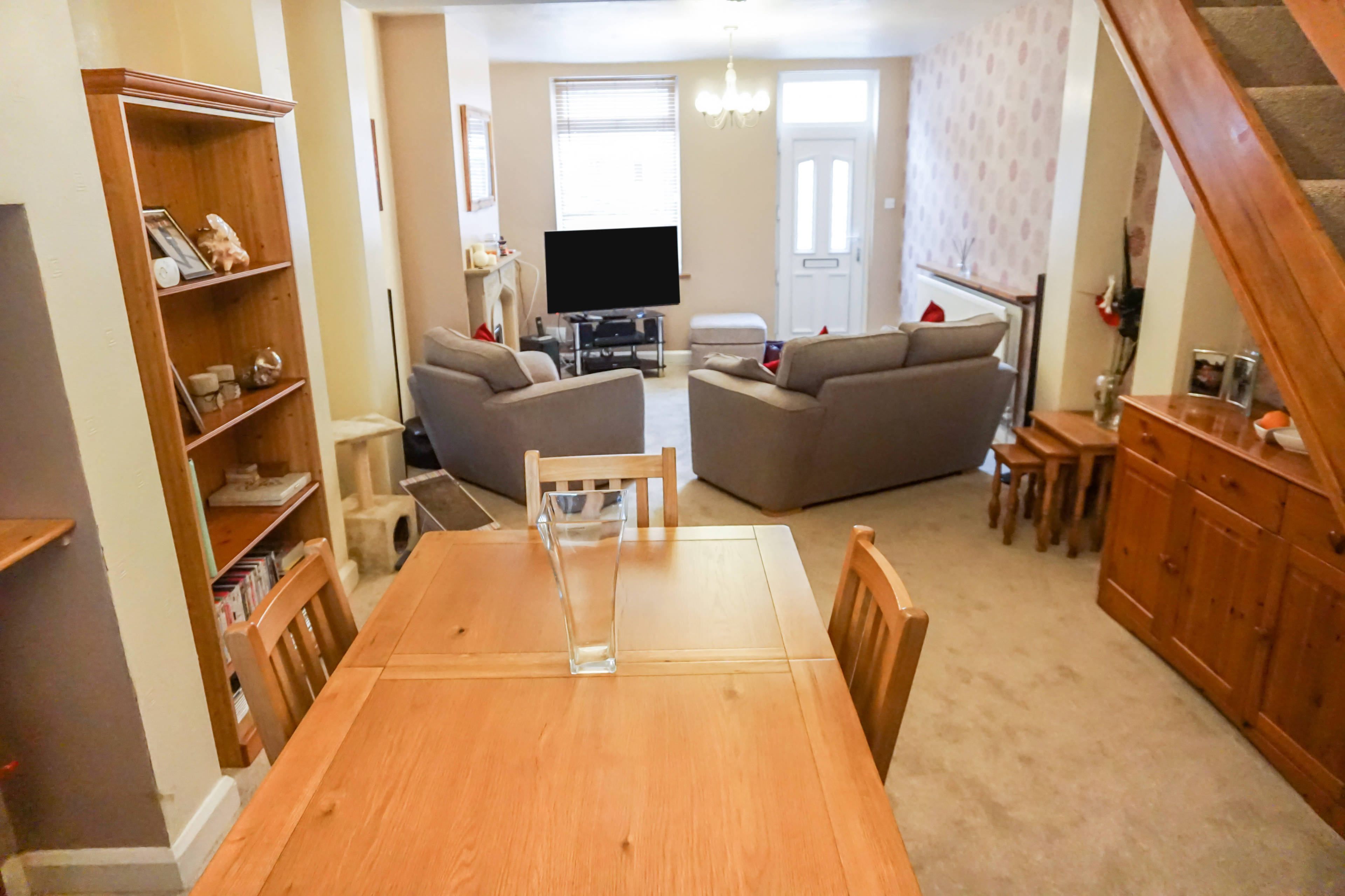 Lounge/Dining Room