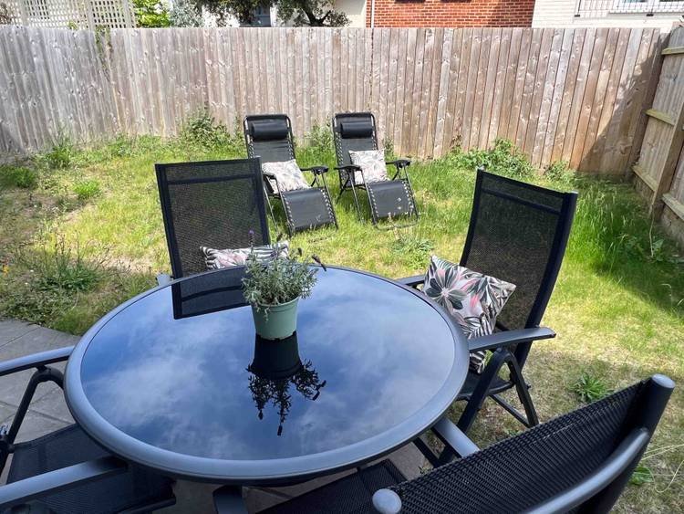 2 bedroom ground floor flat