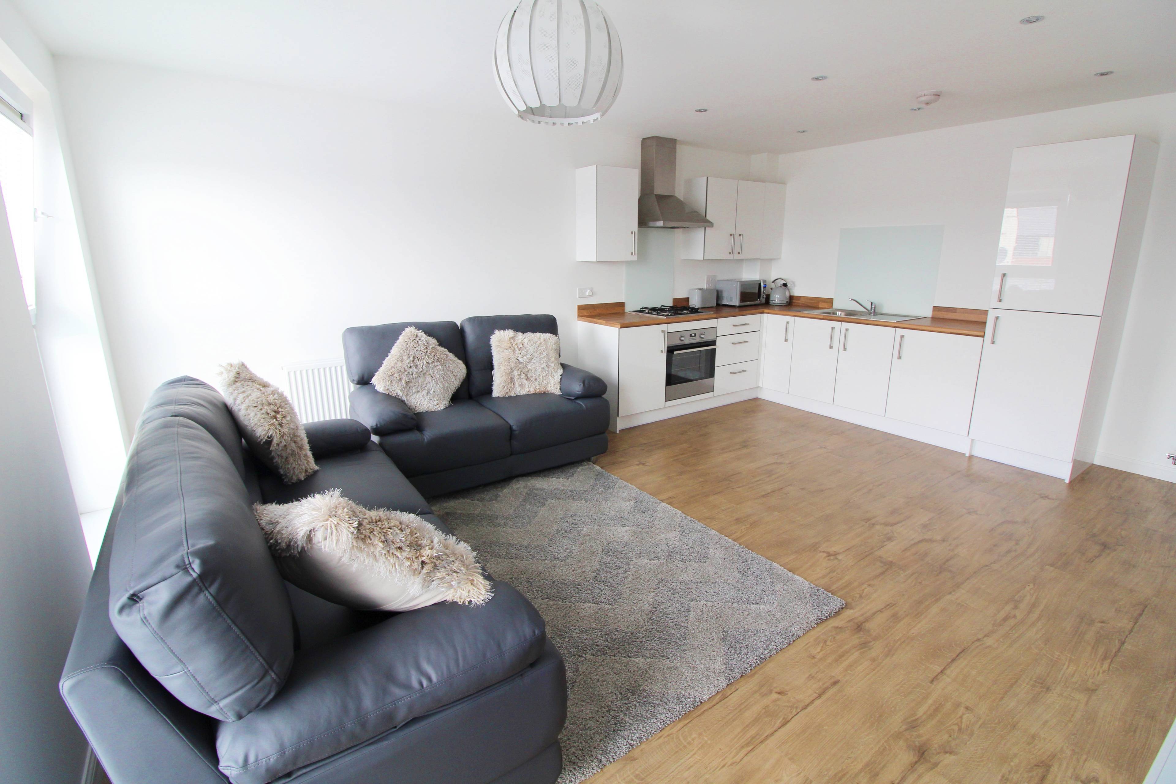 Lounge / Kitchen