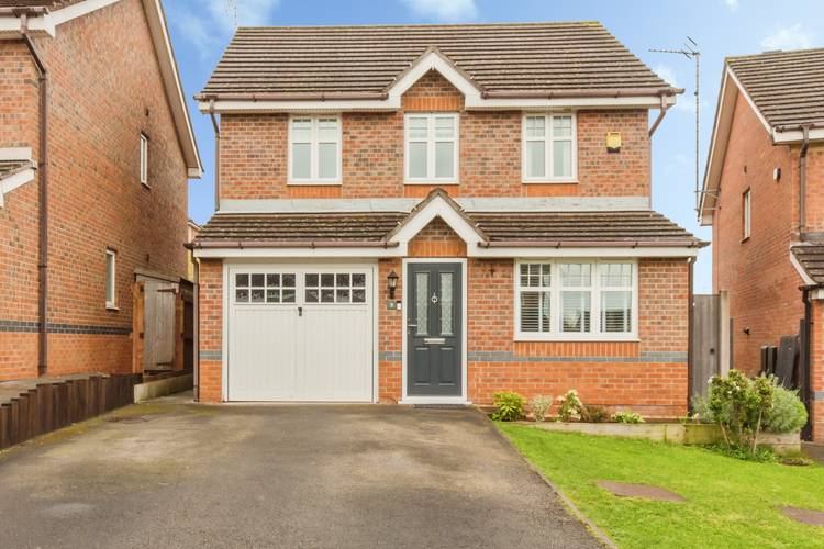 3 bedroom detached house