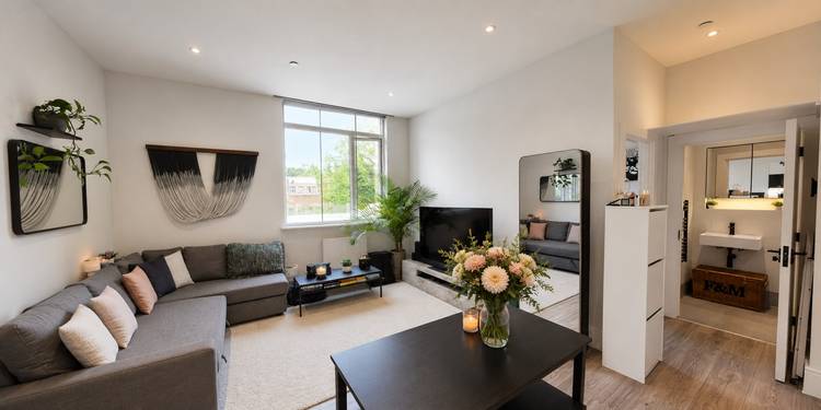 1 bedroom ground floor flat