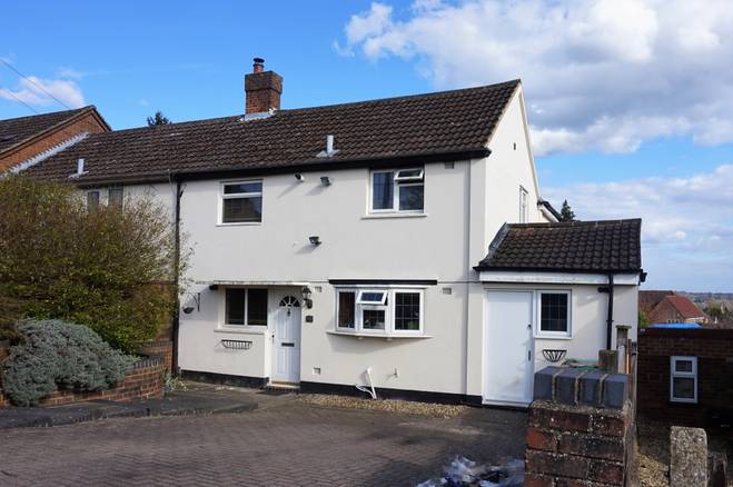 4 bedroom semi-detached house for sale in Chiltern Drive, Rickmansworth ...