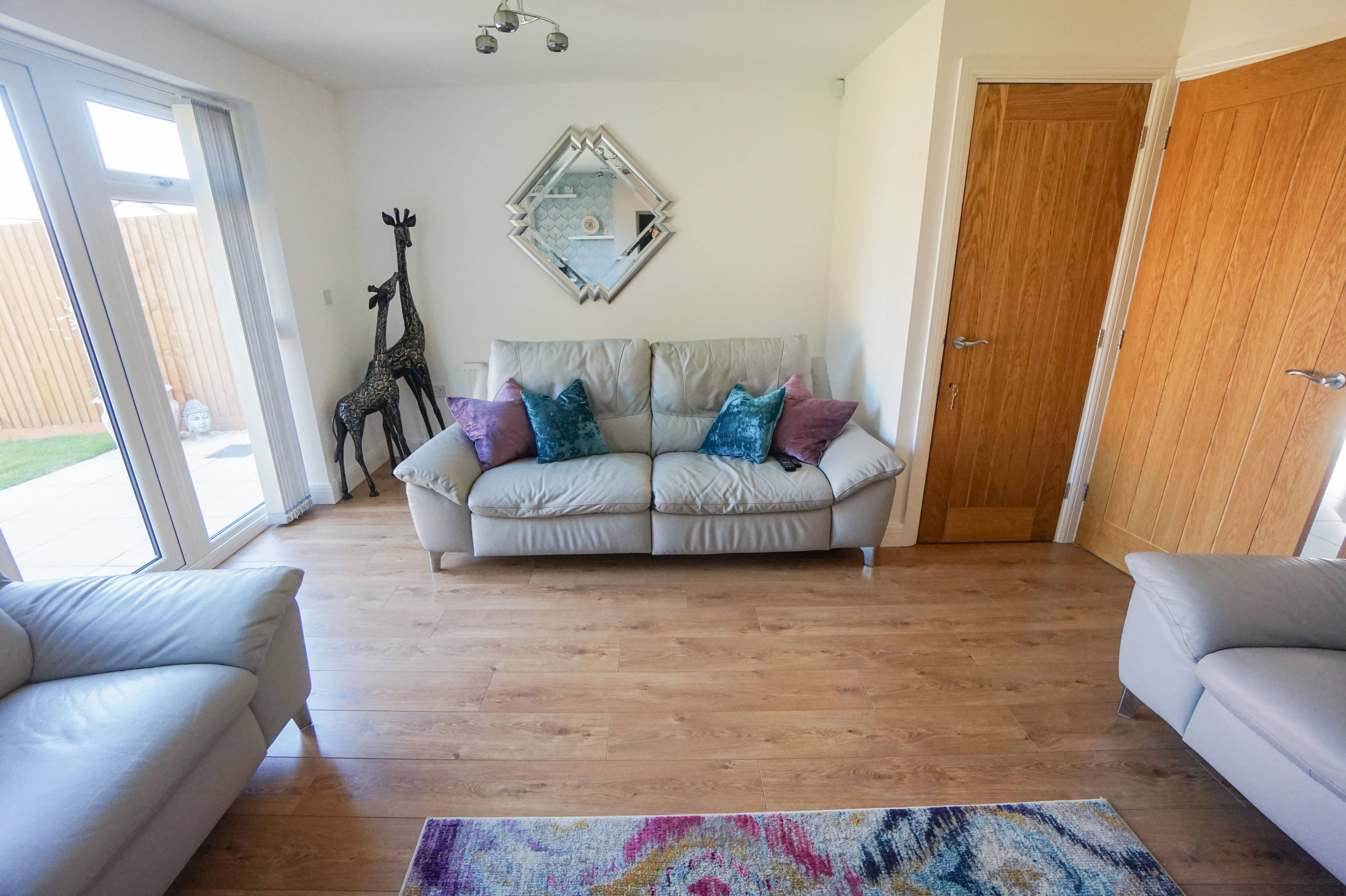 Lounge/Dining Room
