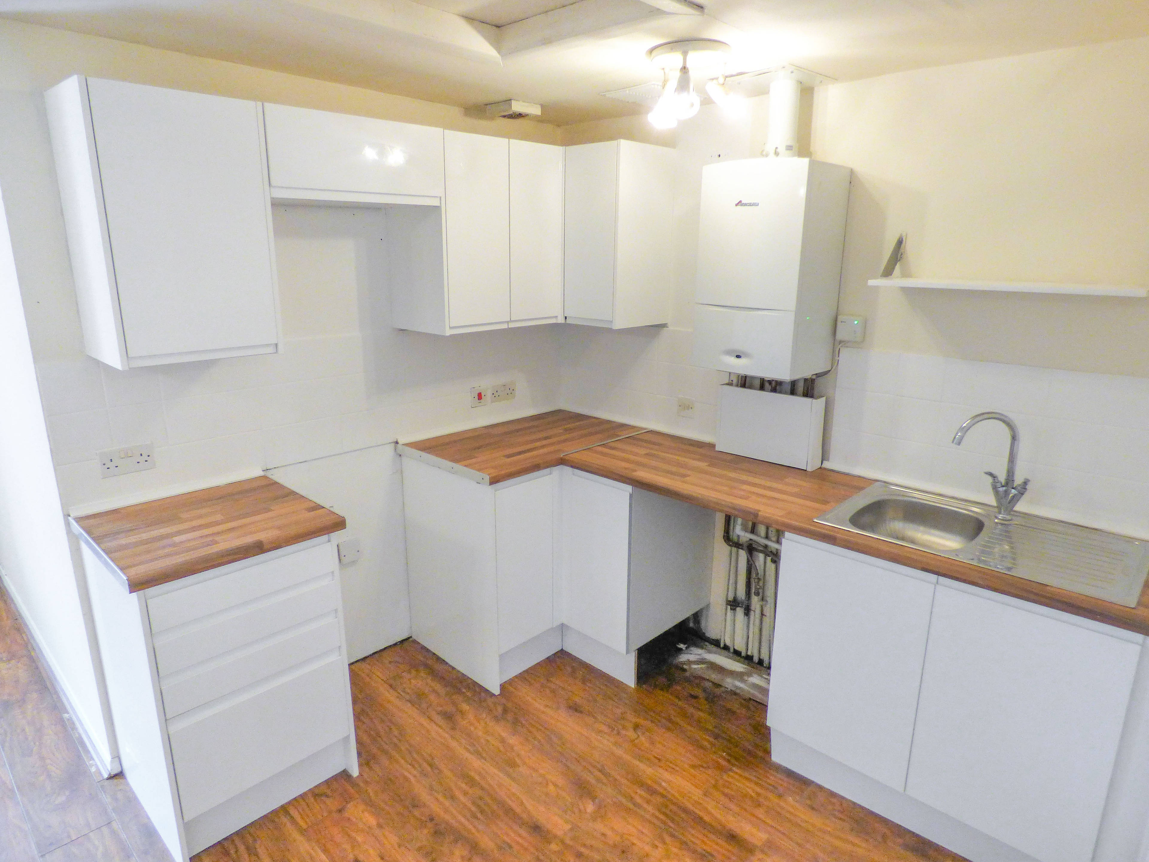 Lounge / Kitchen