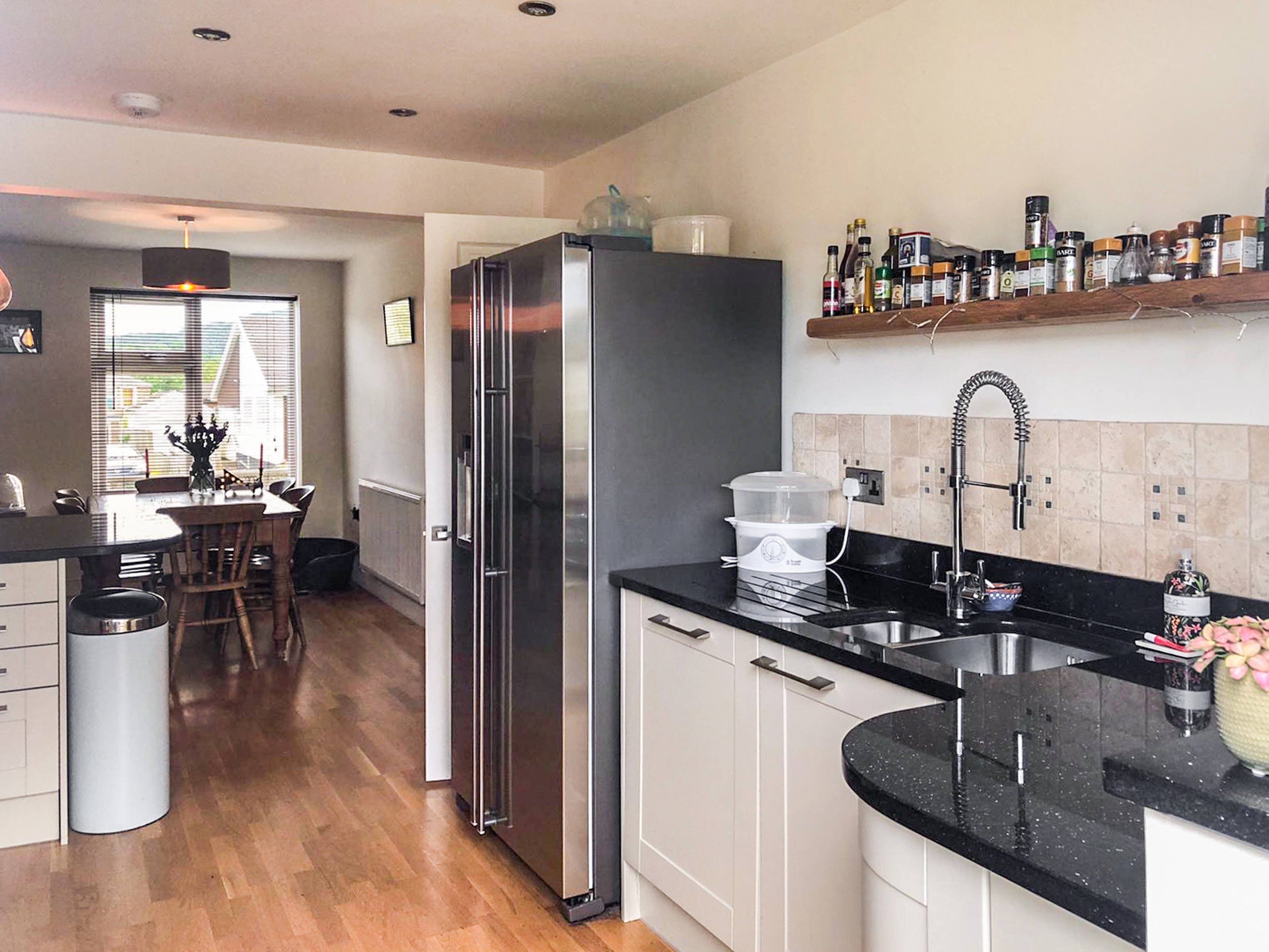Kitchen/Breakfast