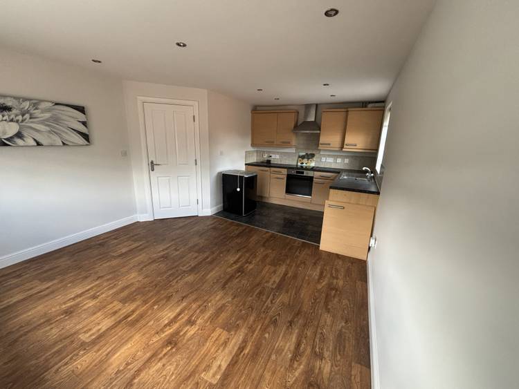 2 bedroom flat