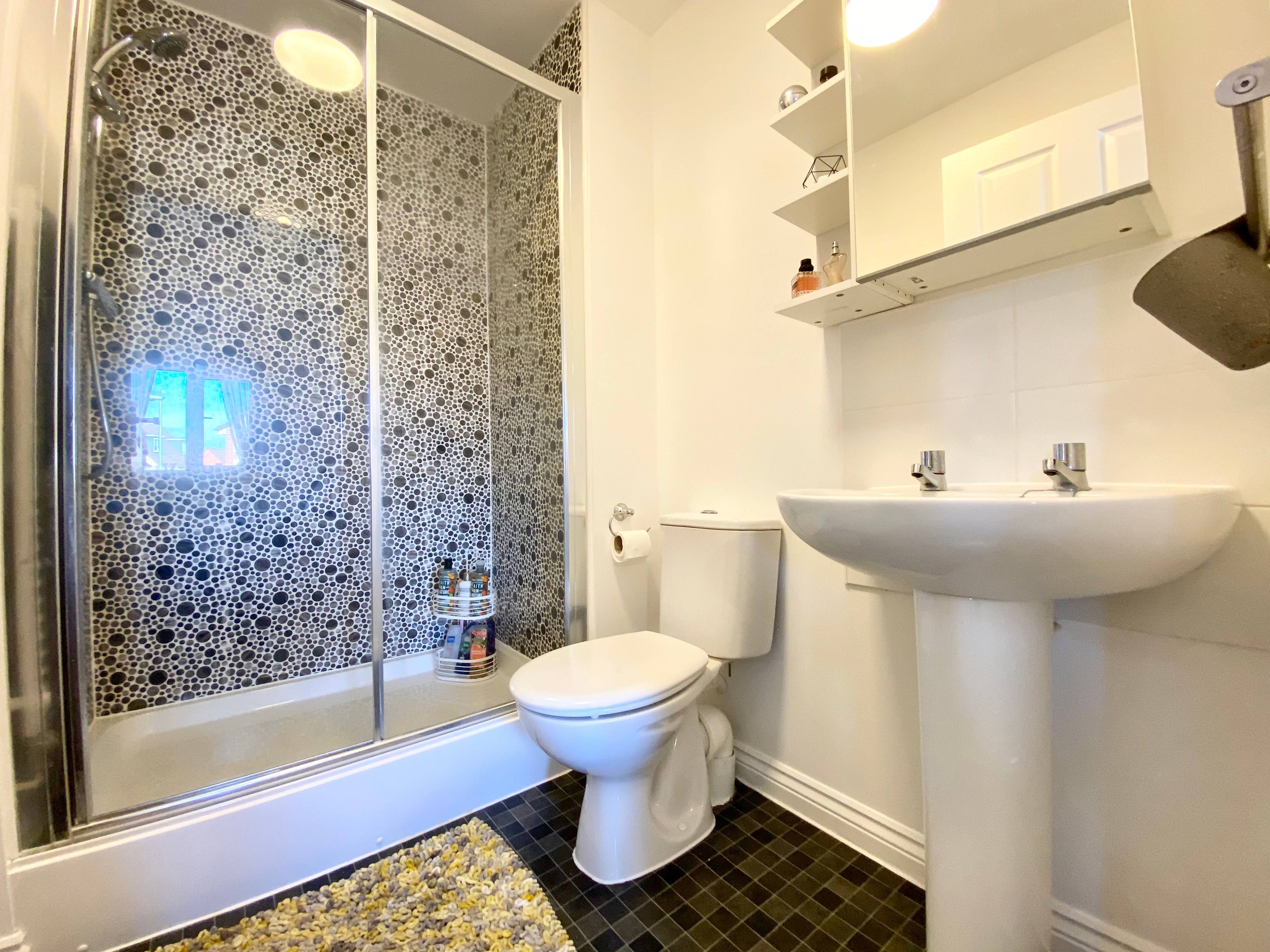Master En-suite