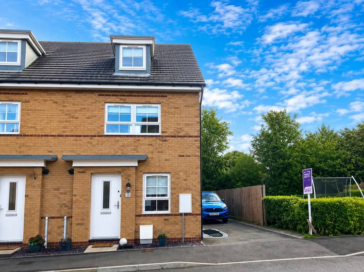 3 bedroom semi-detached house