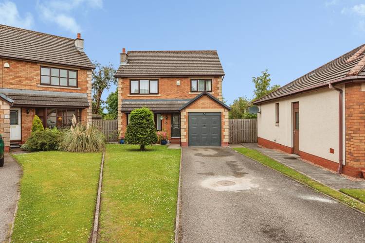 4 bedroom detached house