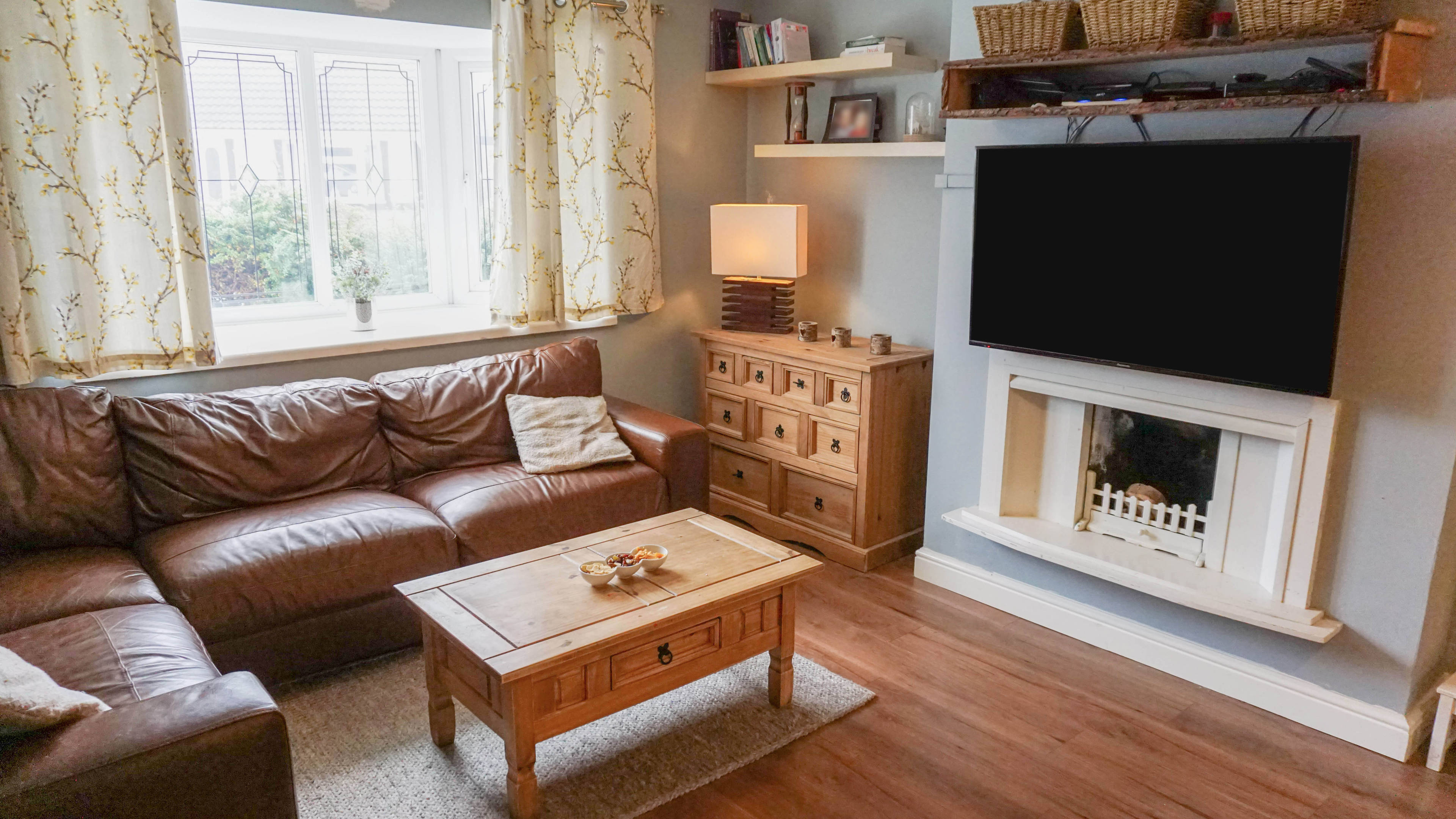Lounge/Dining Room