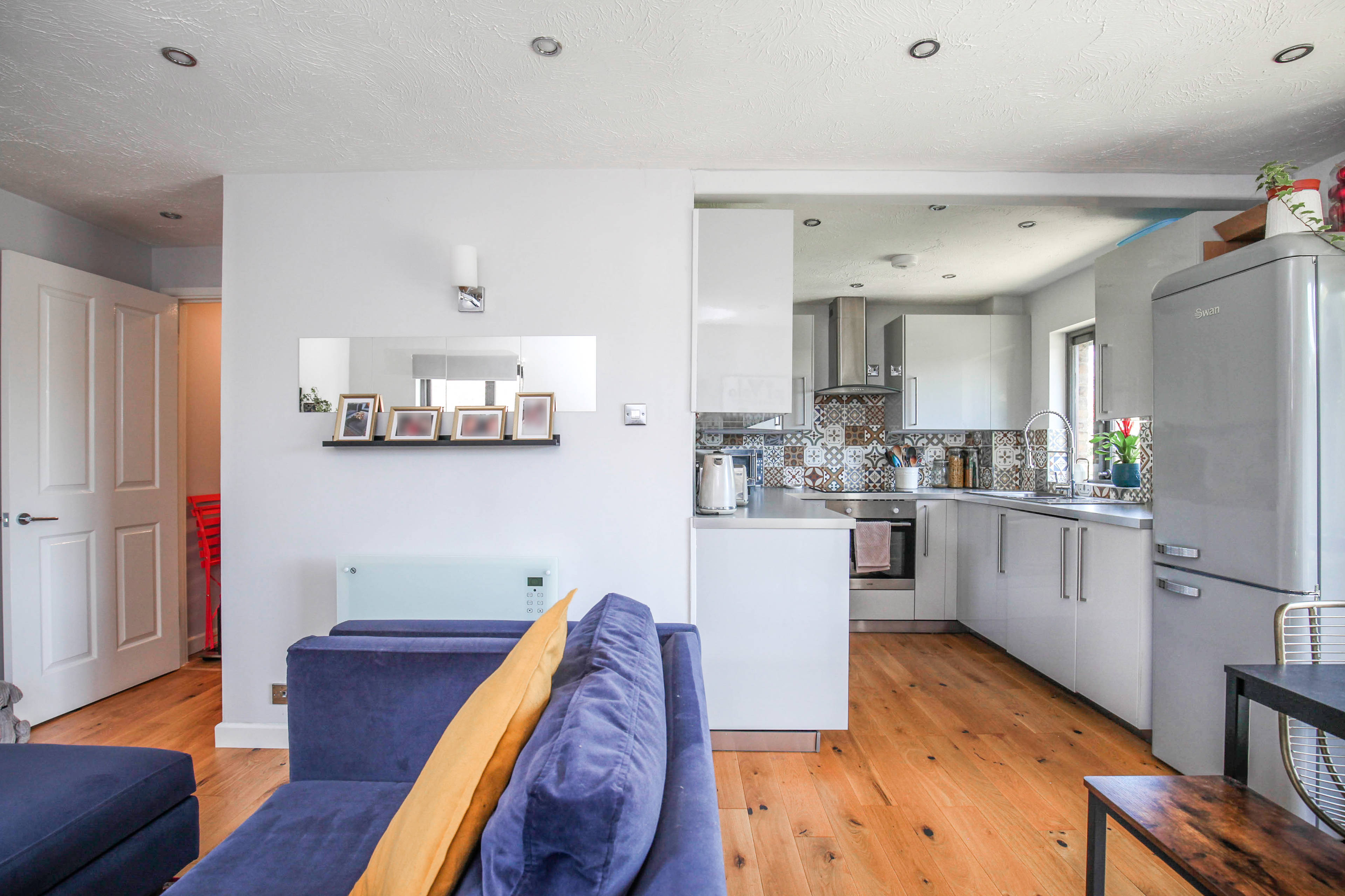 Lounge / Kitchen