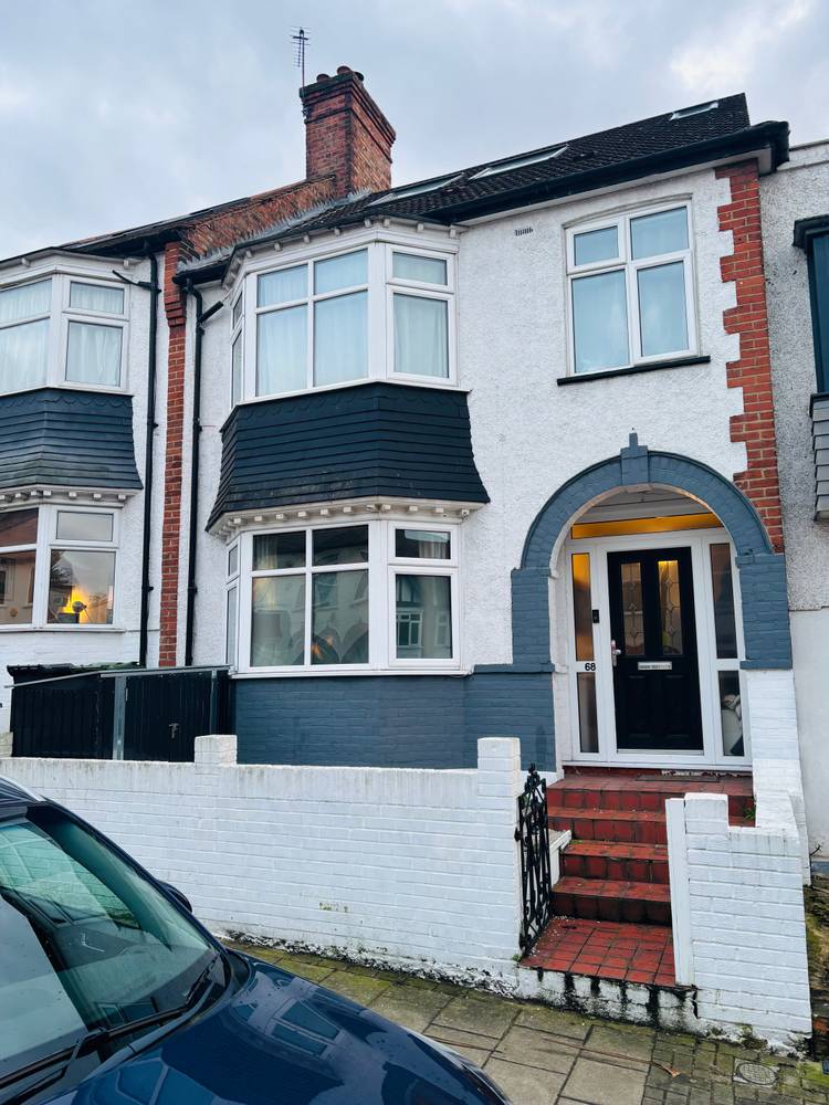 4 bedroom terraced house