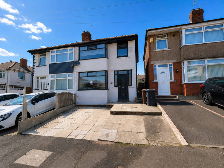 3 bedroom semi-detached house