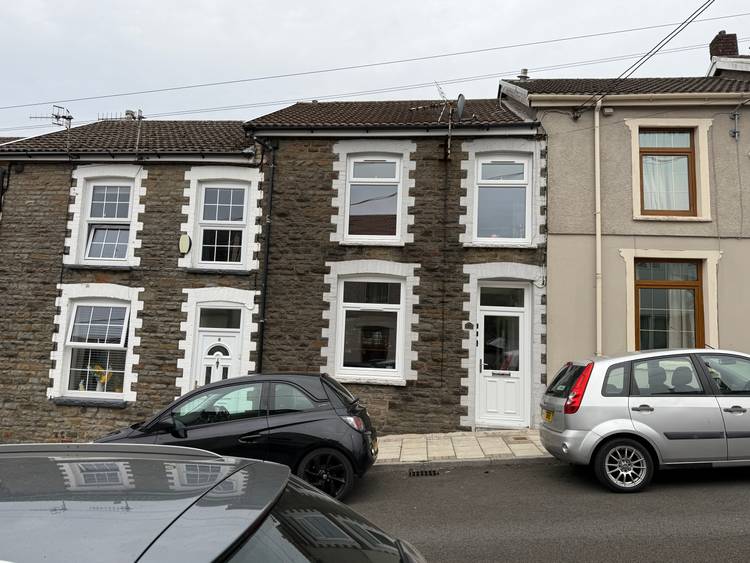 3 bedroom terraced house