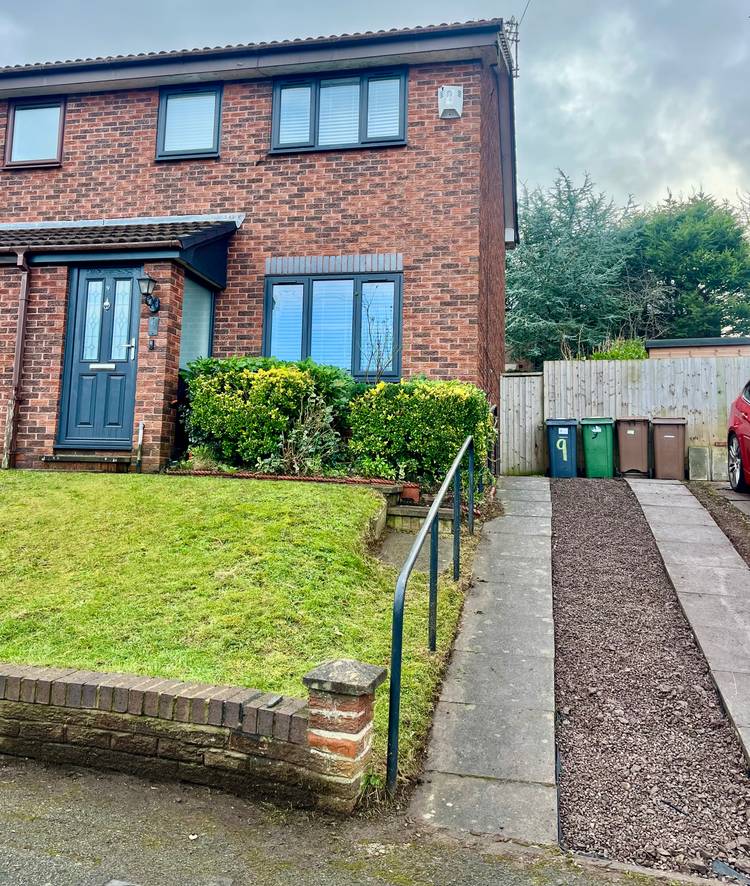 3 bedroom semi-detached house