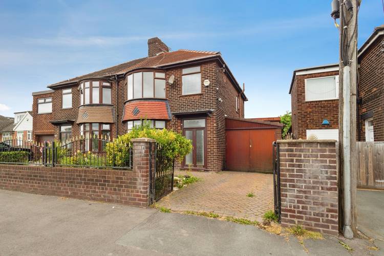 3 bedroom semi-detached house