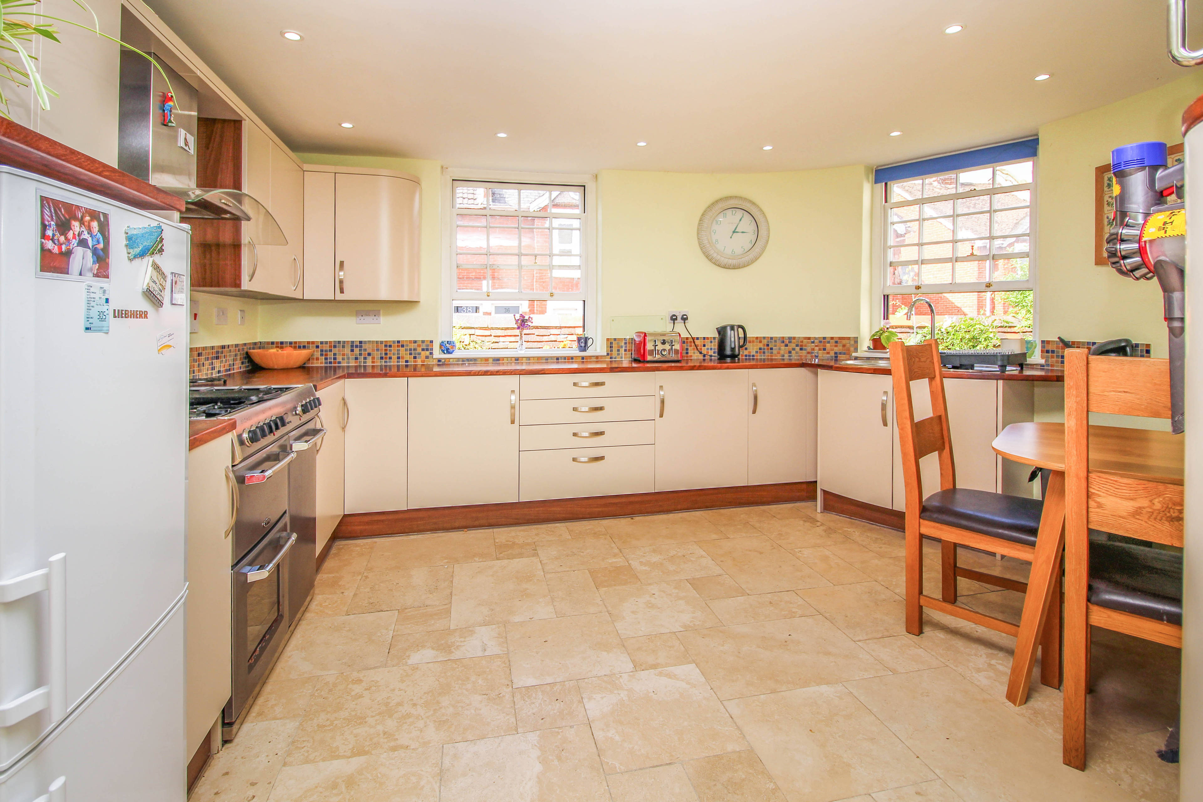 Kitchen/Breakfast