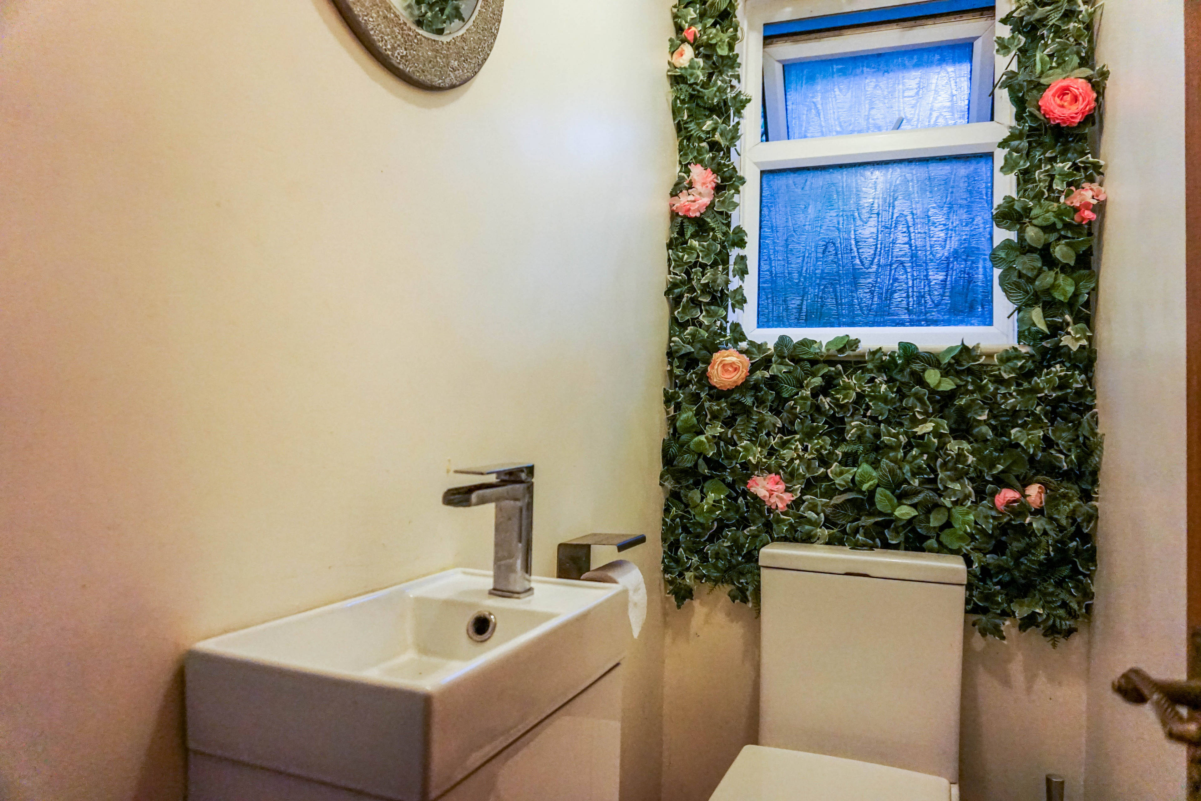 Cloak Room