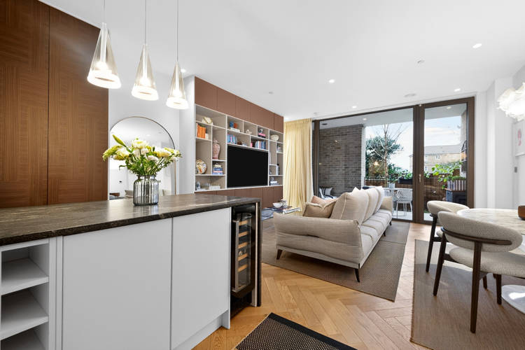 2 bedroom ground floor flat