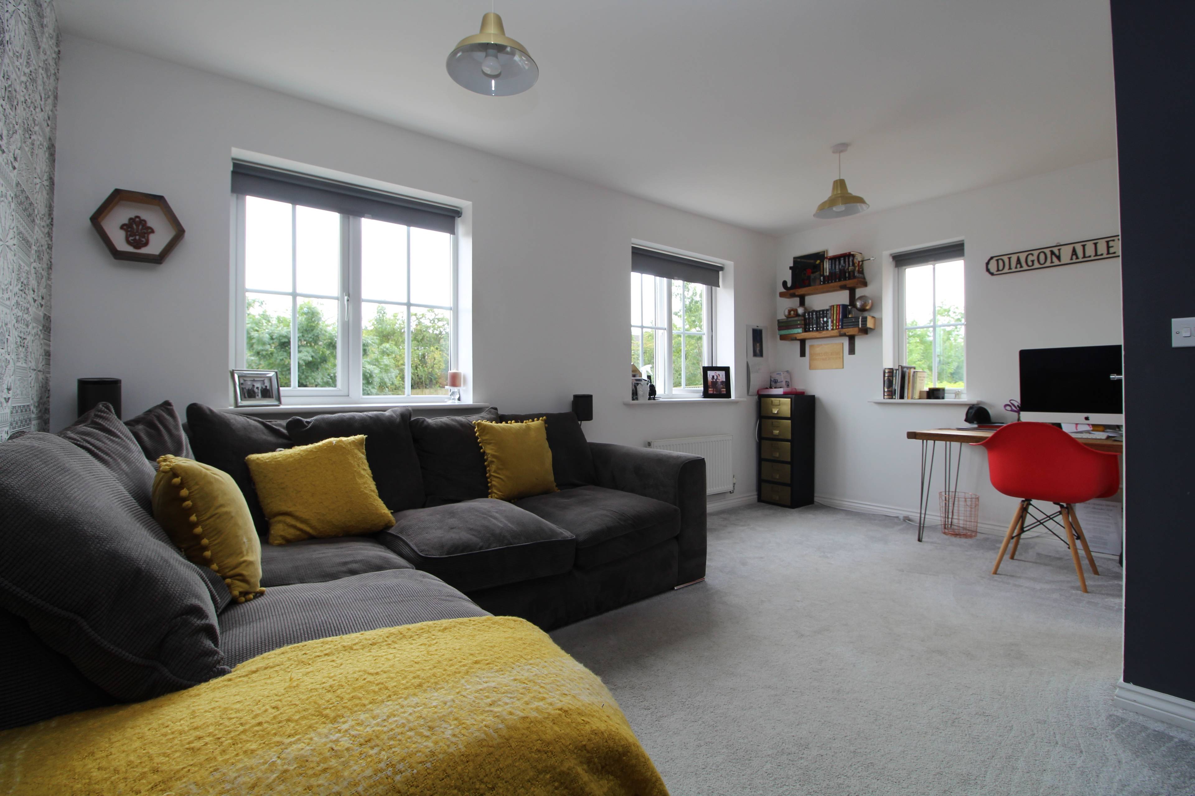 Bedroom/Lounge
