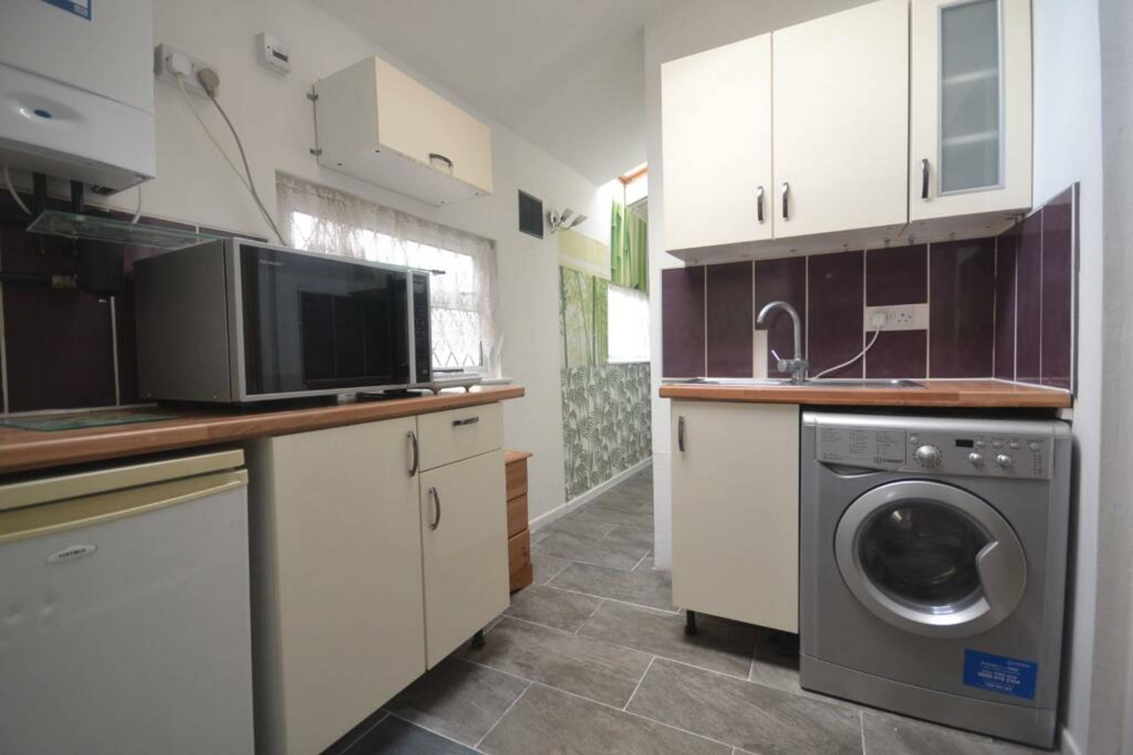 Annexe Kitchen