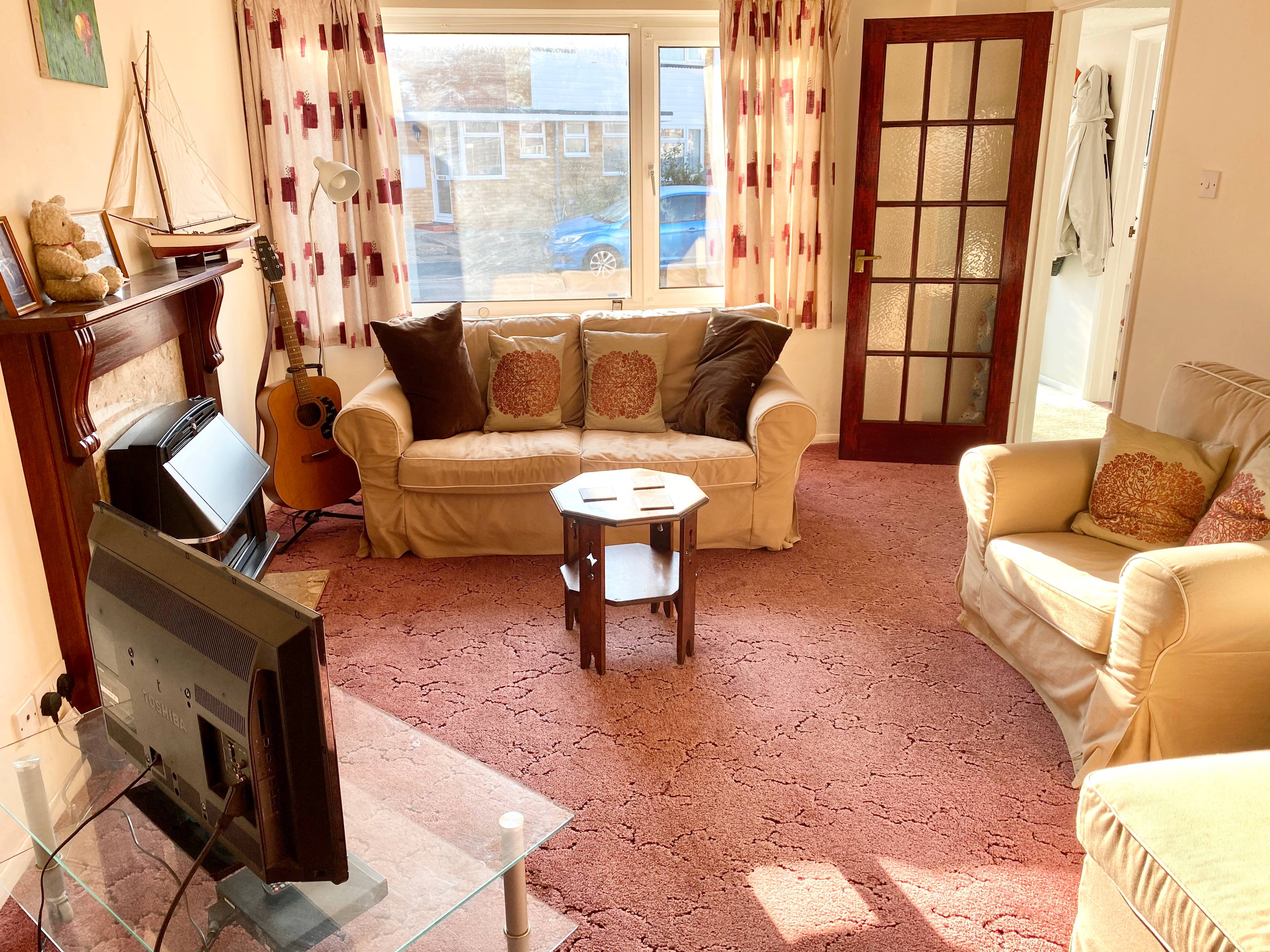 Lounge/Dining Room