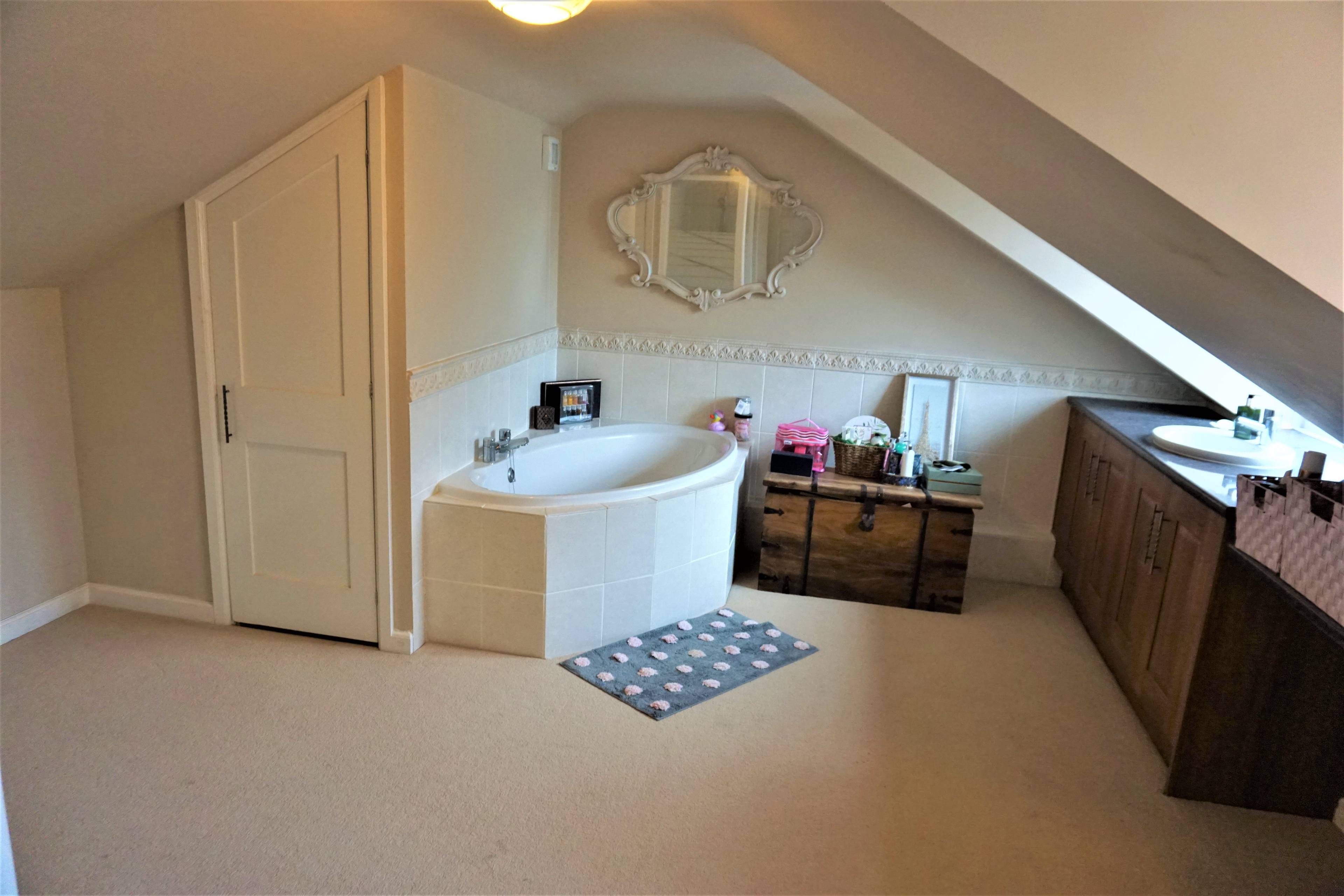 Master En-suite