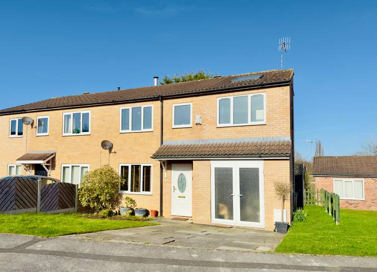 4 bedroom semi-detached house