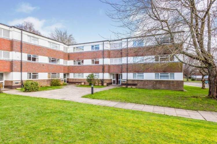 2 bedroom flat