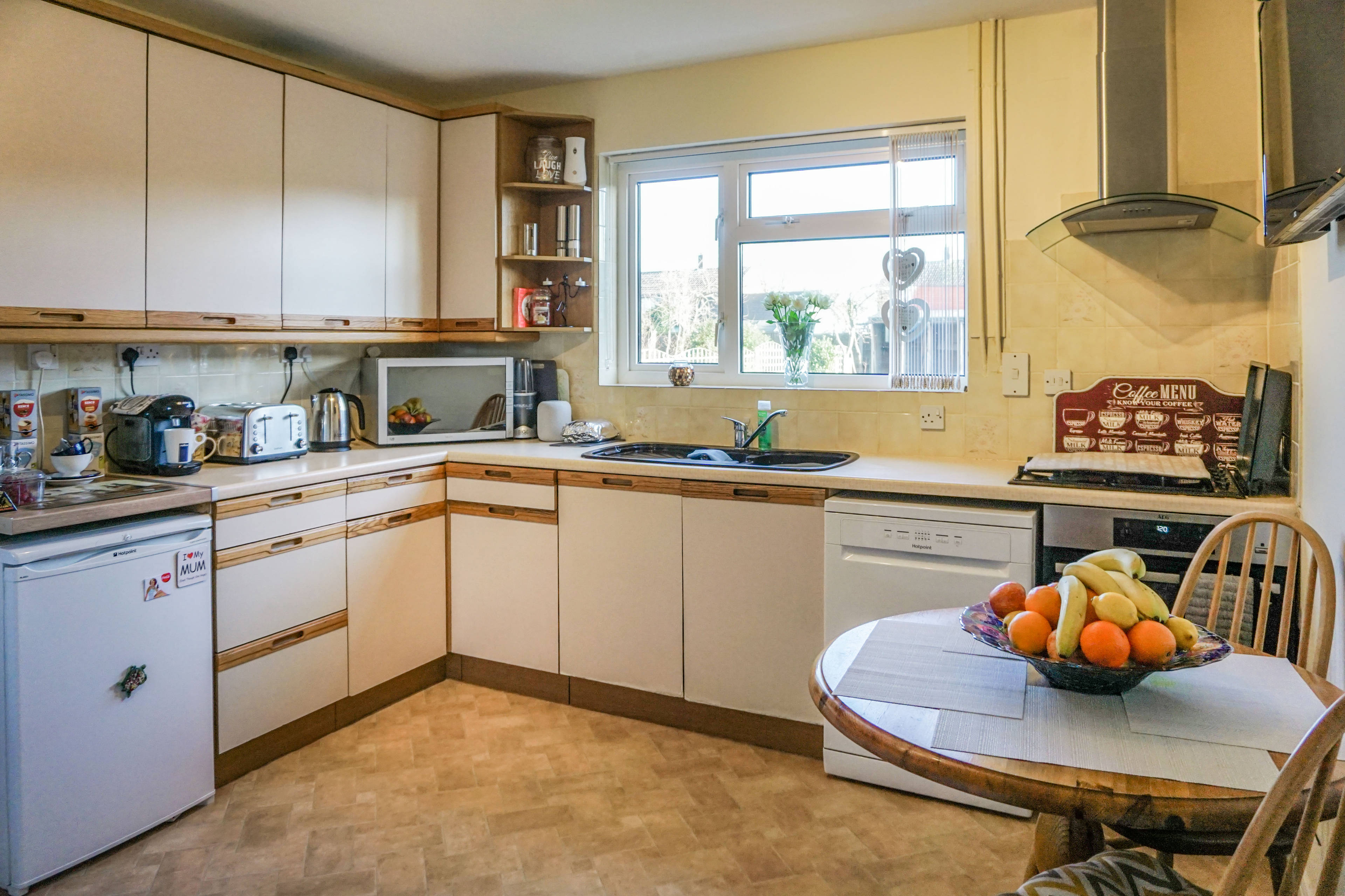Kitchen/Breakfast