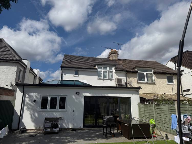 3 bedroom semi-detached house