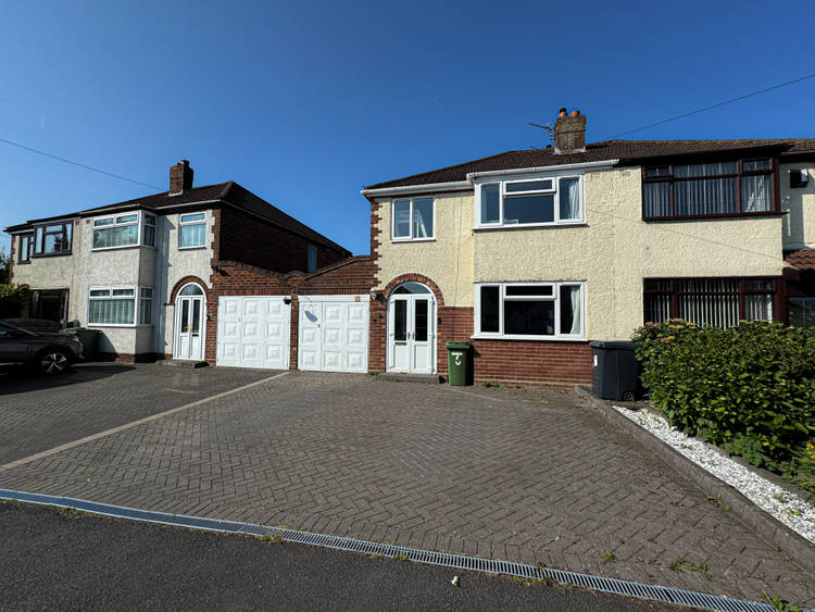 3 bedroom semi-detached house
