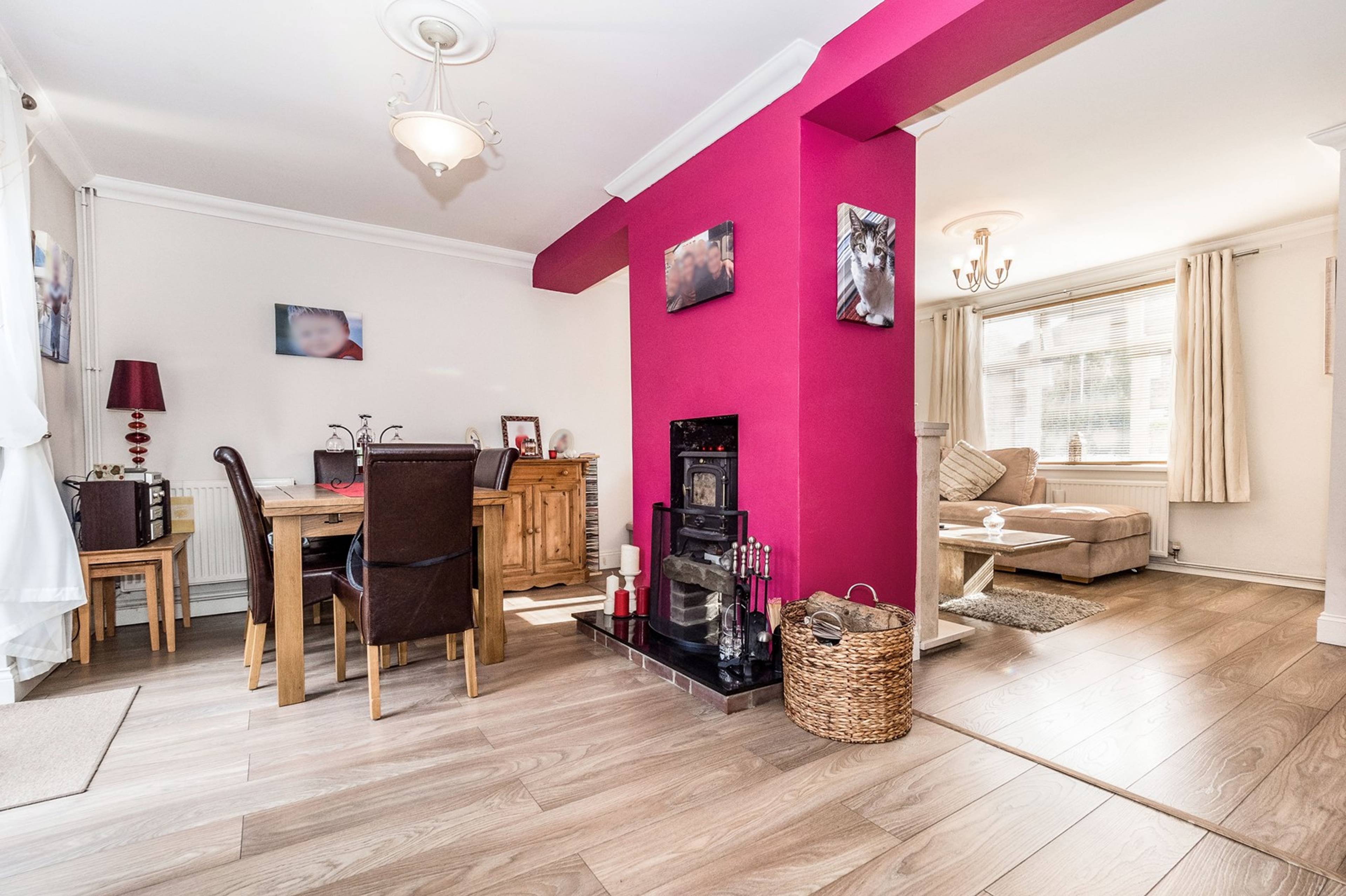Lounge/Dining Room