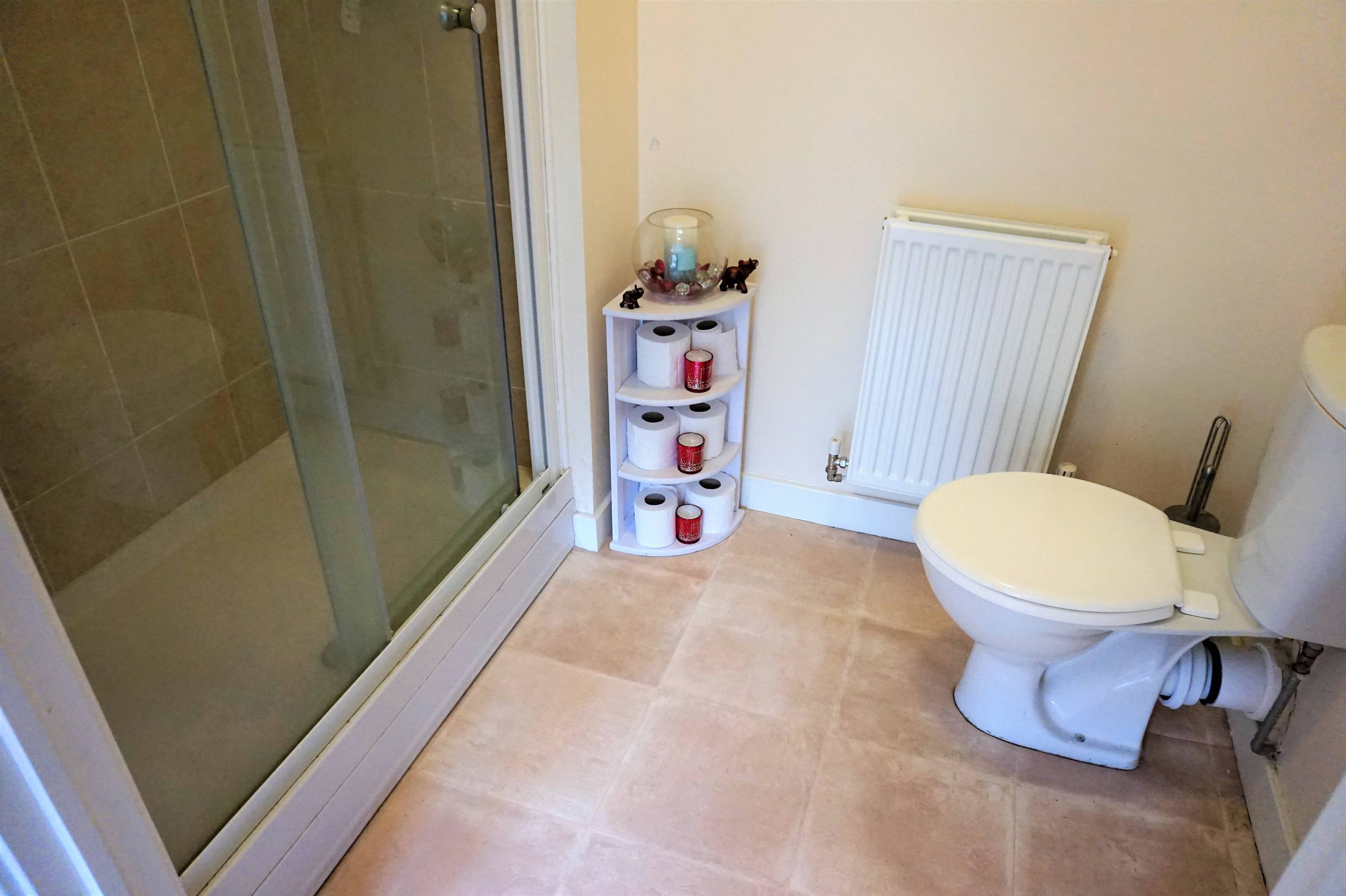 Master En-suite