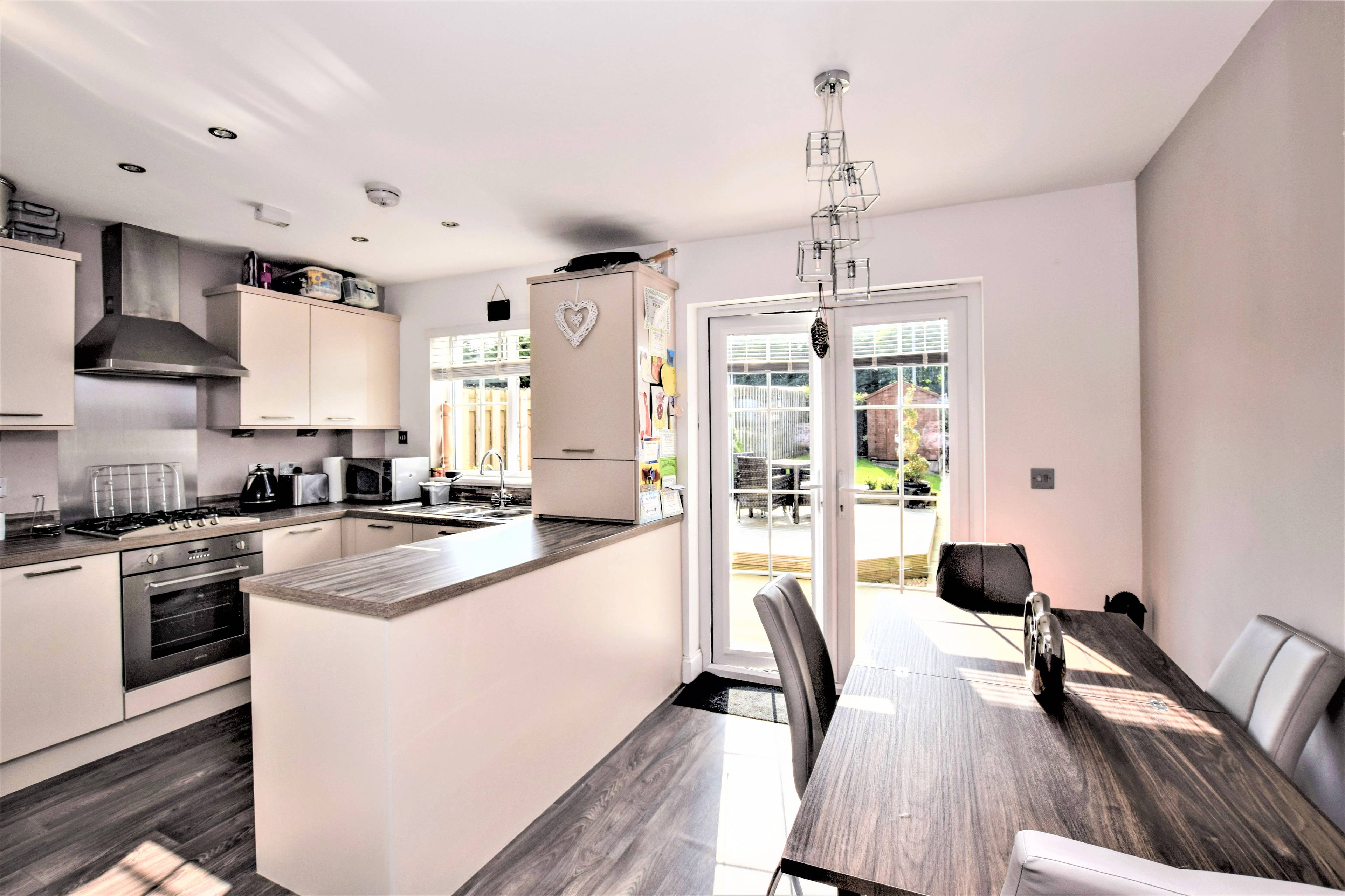Kitchen/Dining Room