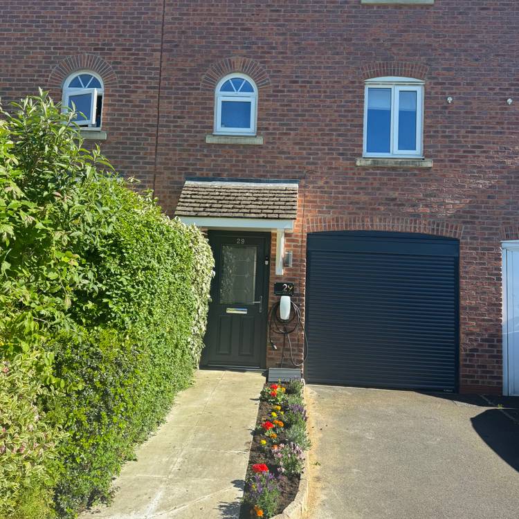 3 bedroom town house