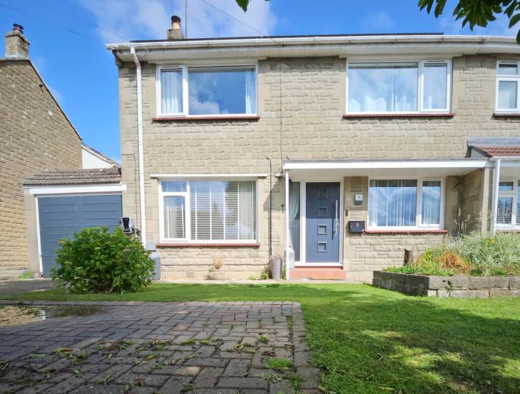 4 bedroom semi-detached house