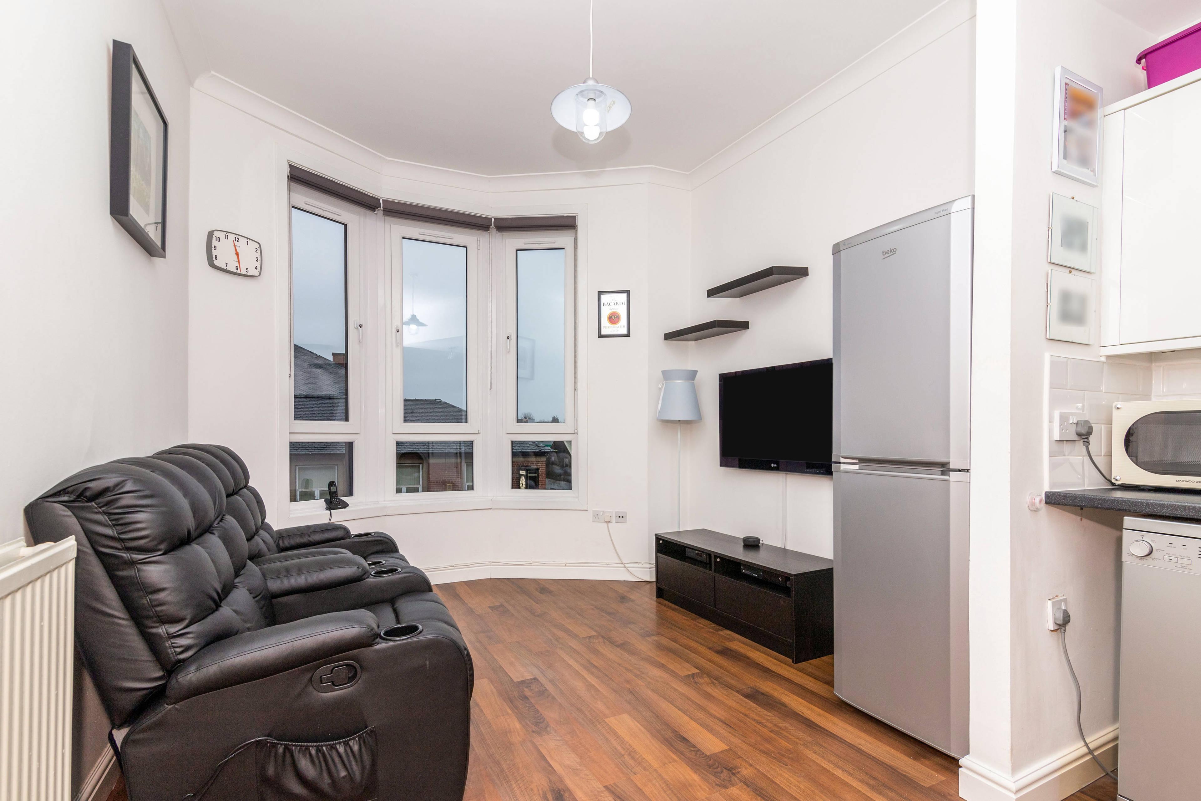 Lounge / Kitchen