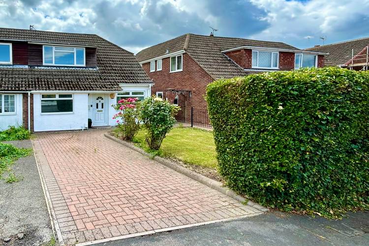 3 bedroom semi-detached house