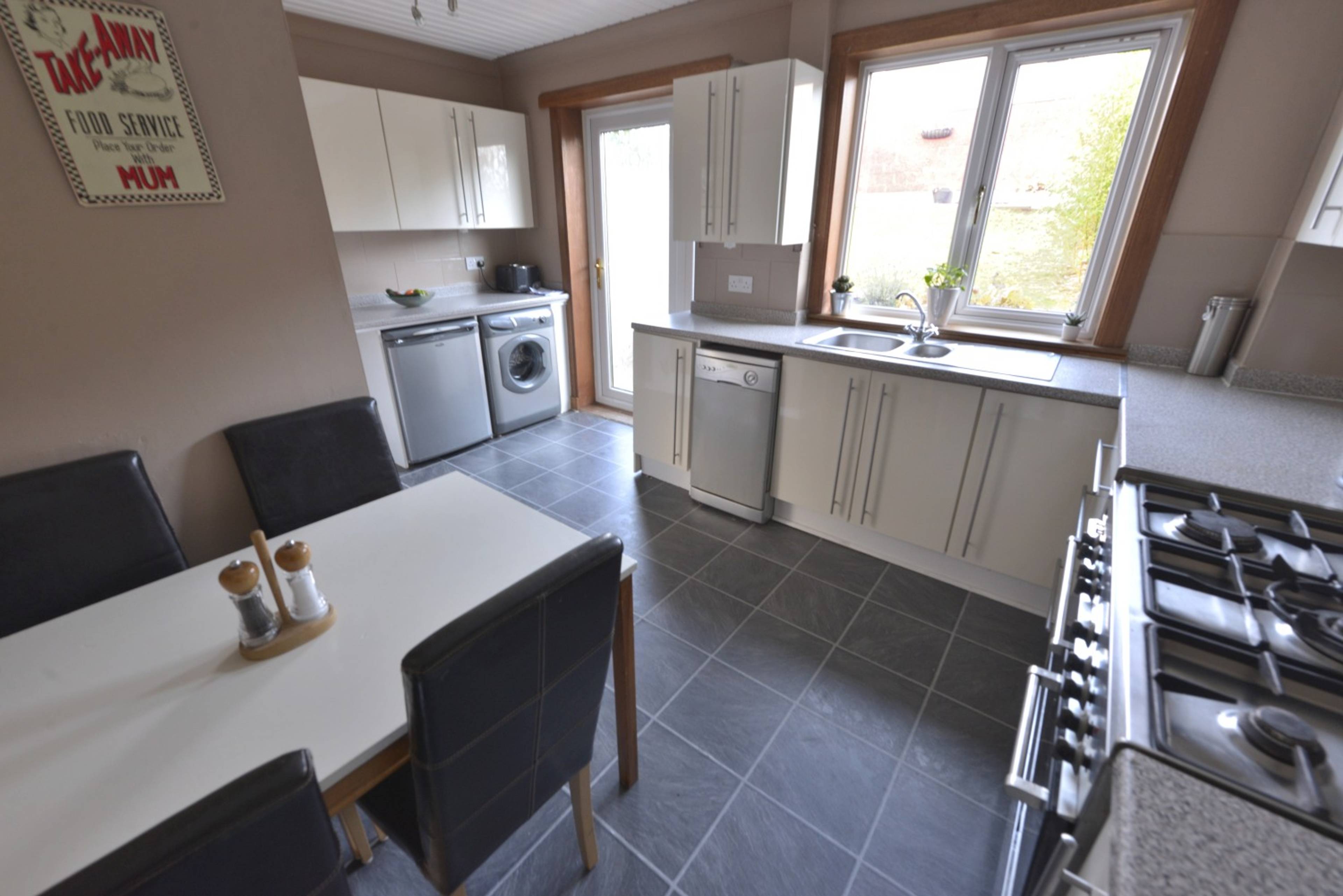 Kitchen / Breakfast
