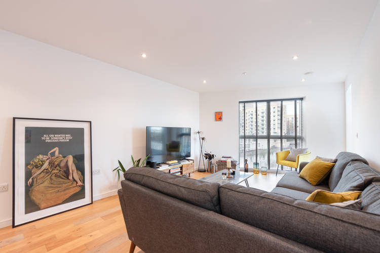 2 bedroom flat