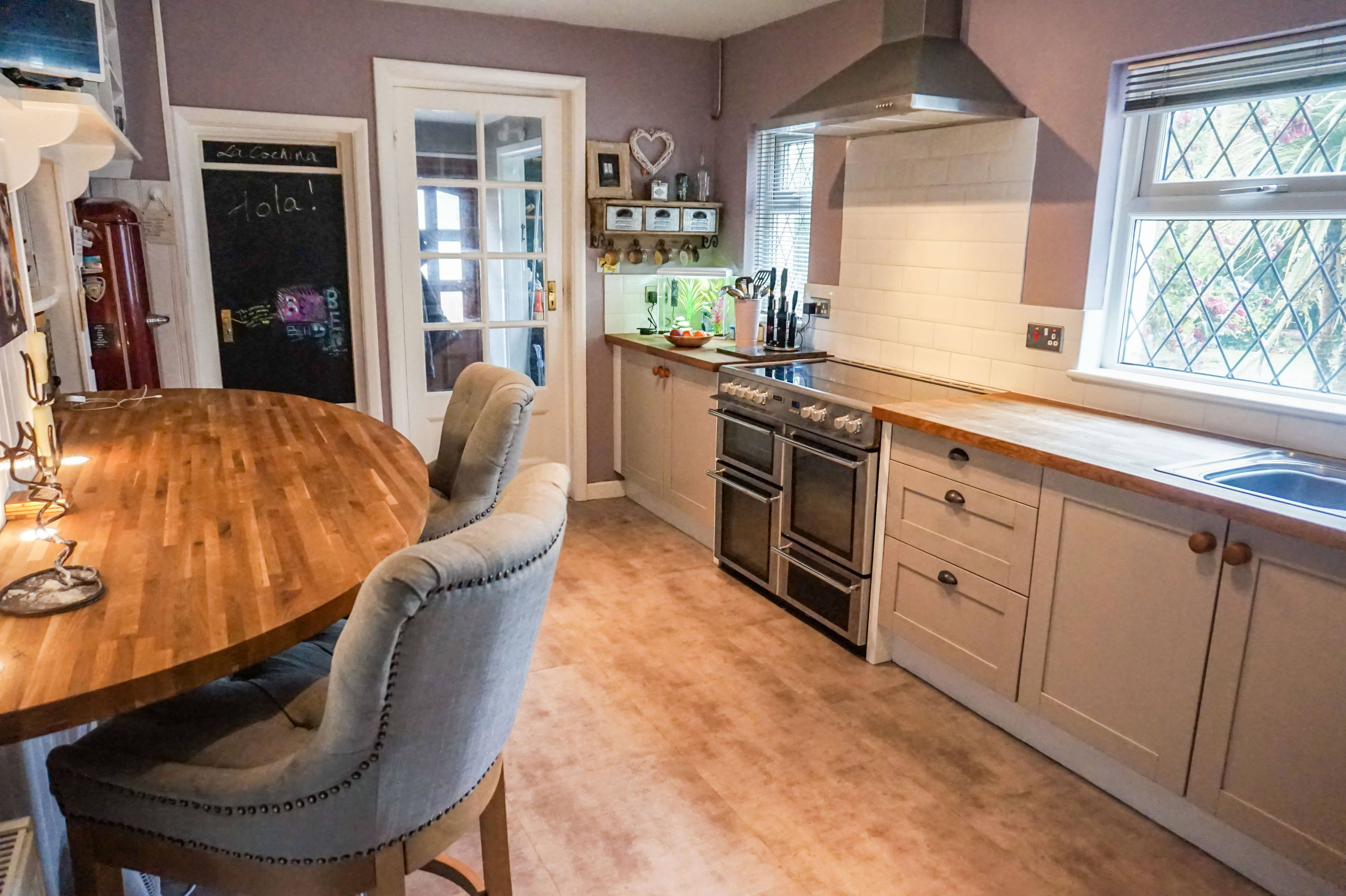 Kitchen/Breakfast